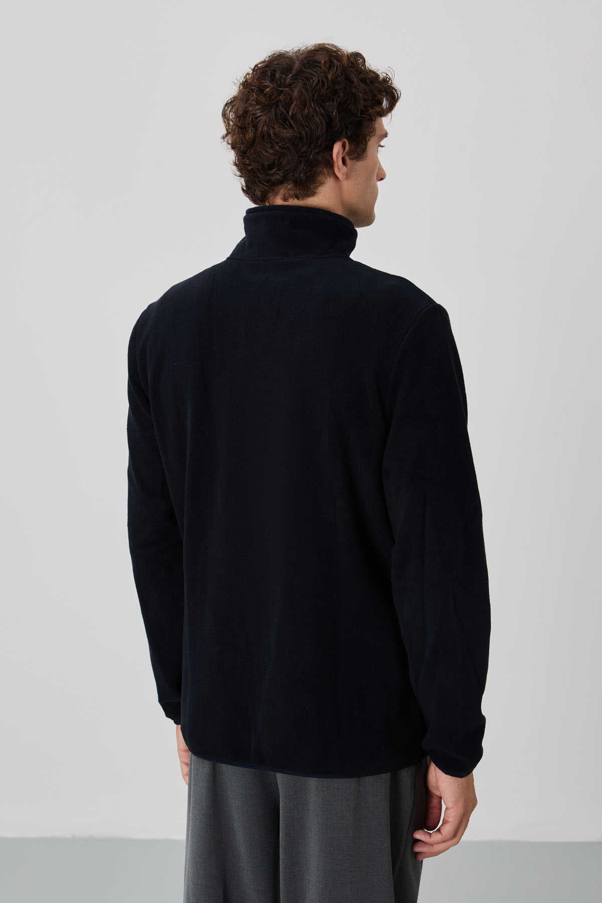 Tommylife Toptan Dik Yaka Standart Kalıp Fermuarlı Erkek Polar Sweatshirt 87992 Siyah
