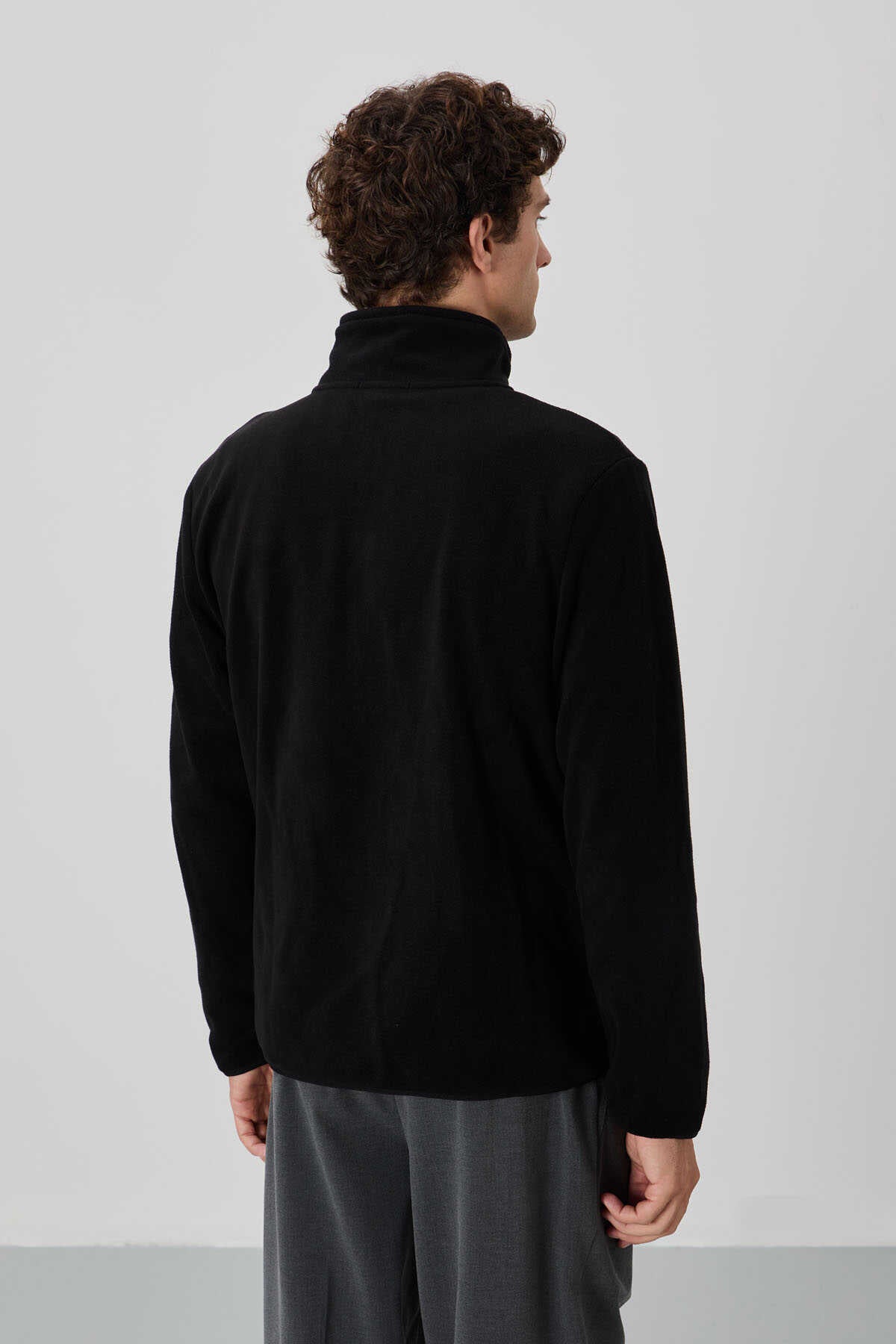 Tommylife Toptan Dik Yaka Standart Kalıp Fermuarlı Erkek Polar Sweatshirt 87992 Siyah