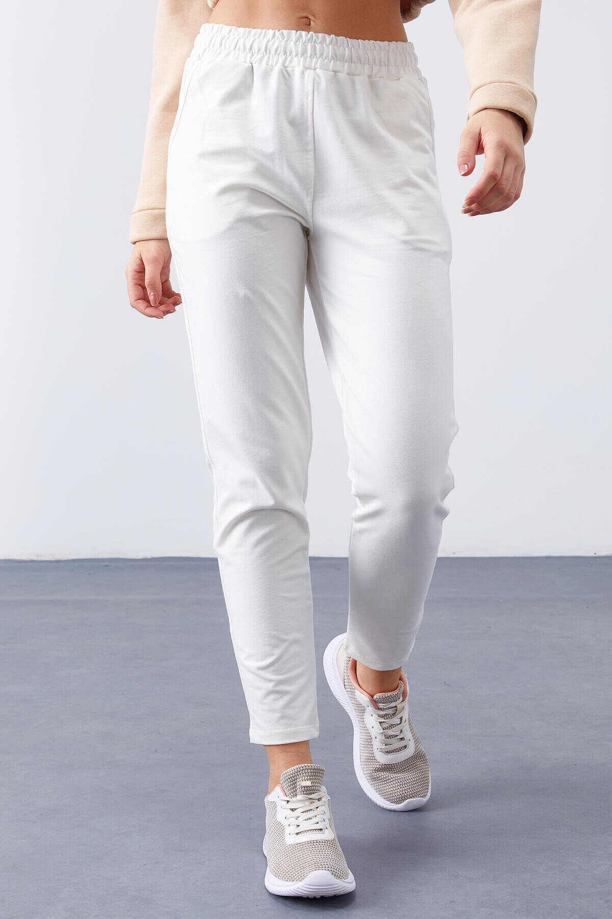 Tommylife Toptan Siyah Yüksek Bel Jogger Rahat Form Dar Paça Kadın Eşofman Alt - 94566