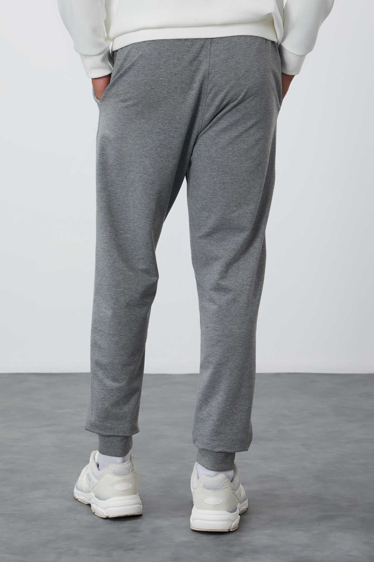 Tommylife Toptan Siyah Klasik Cepli Standart Kalıp Manşetli Erkek Eşofman Alt - 84652