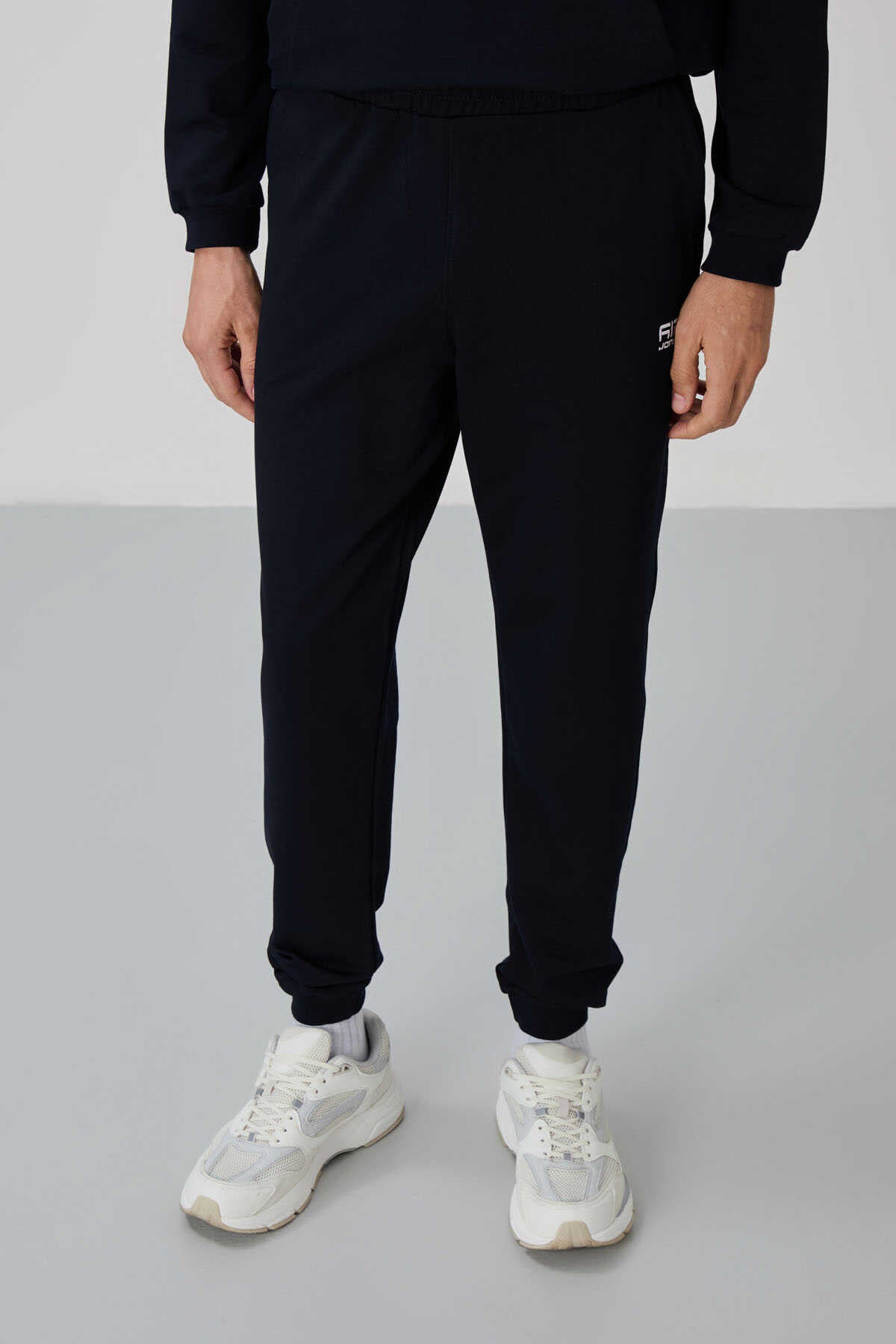 Tommylife Toptan Herbert Standart Kalıp Dik Yaka Erkek Eşofman Takım 85233 Lacivert