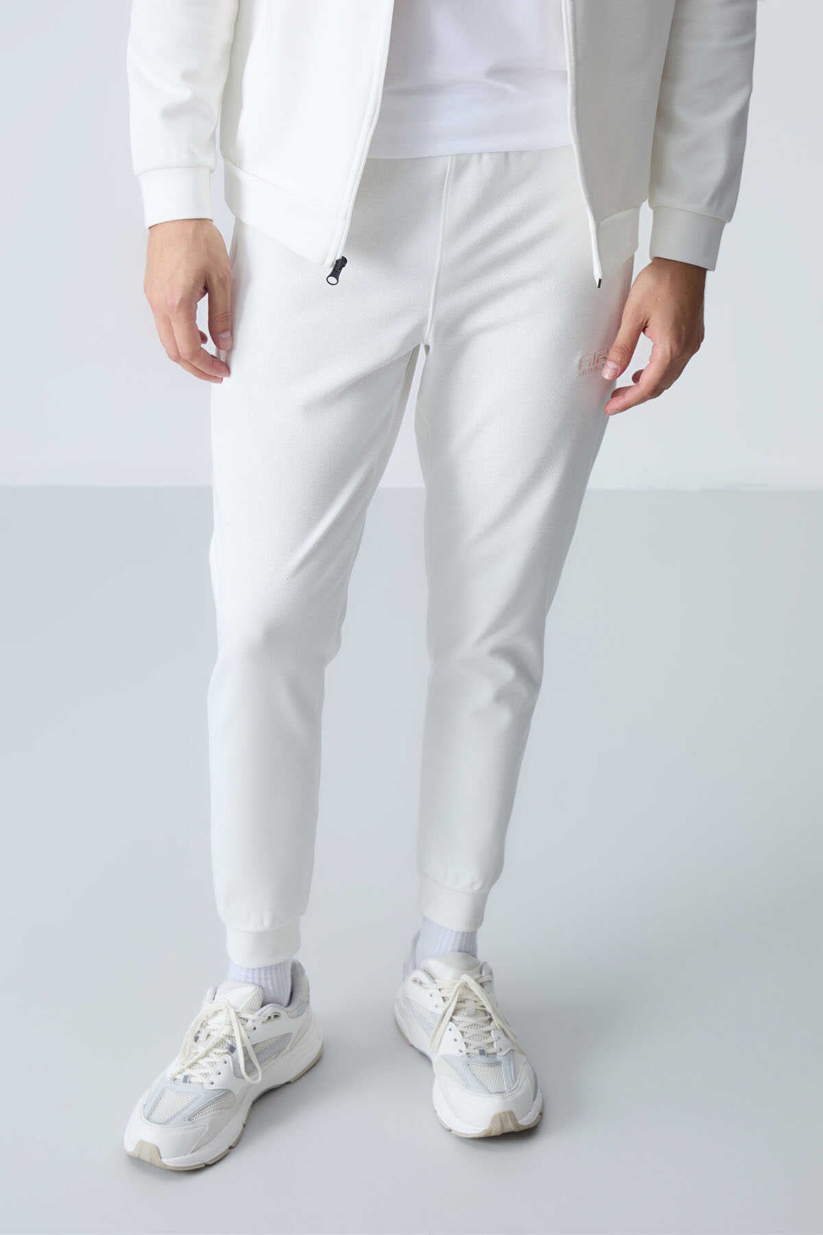Tommylife Toptan Hugo Rahat Kalıp Jogger Erkek Eşofman Takım 85198 Ekru