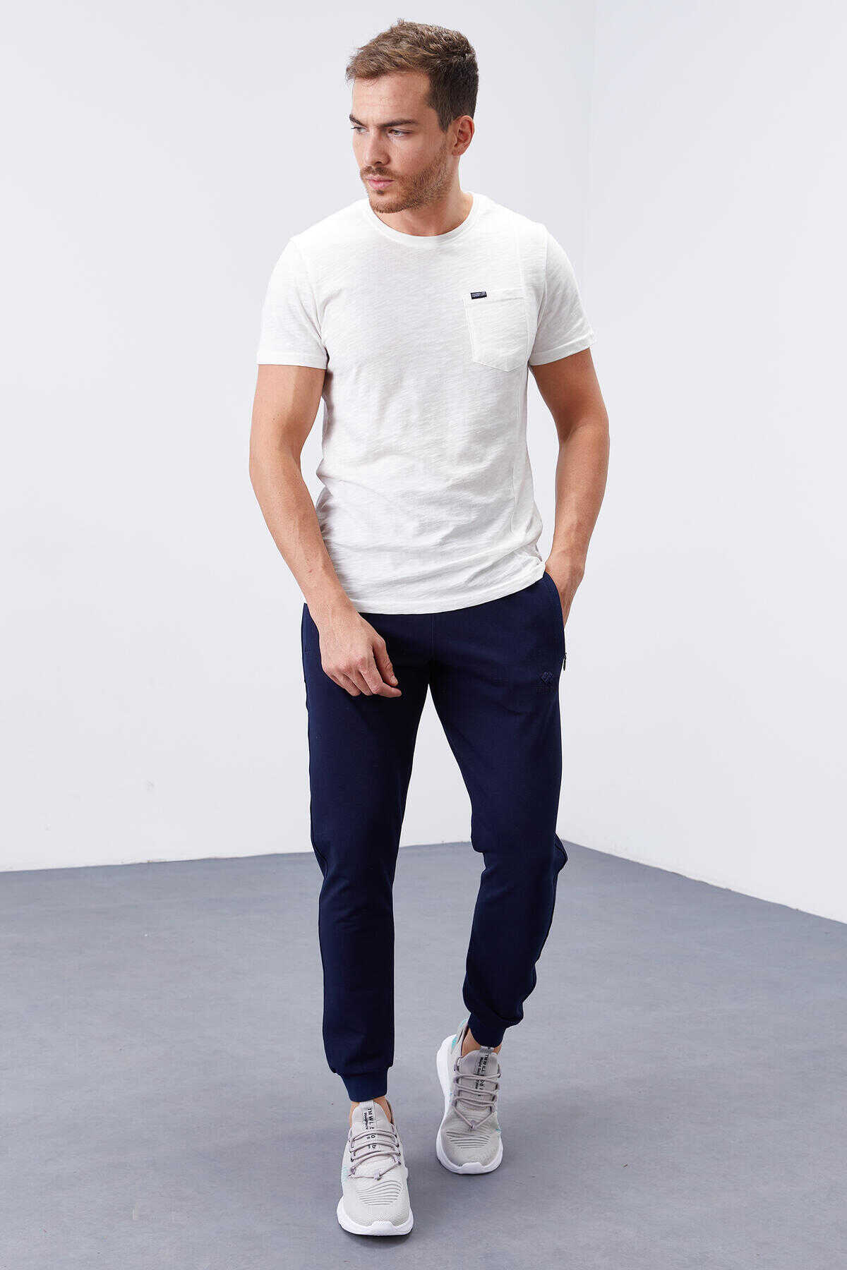 Tommylife Toptan Siyah Fermuar Cepli Dar Kalıp Jogger Erkek Eşofman Alt - 84343