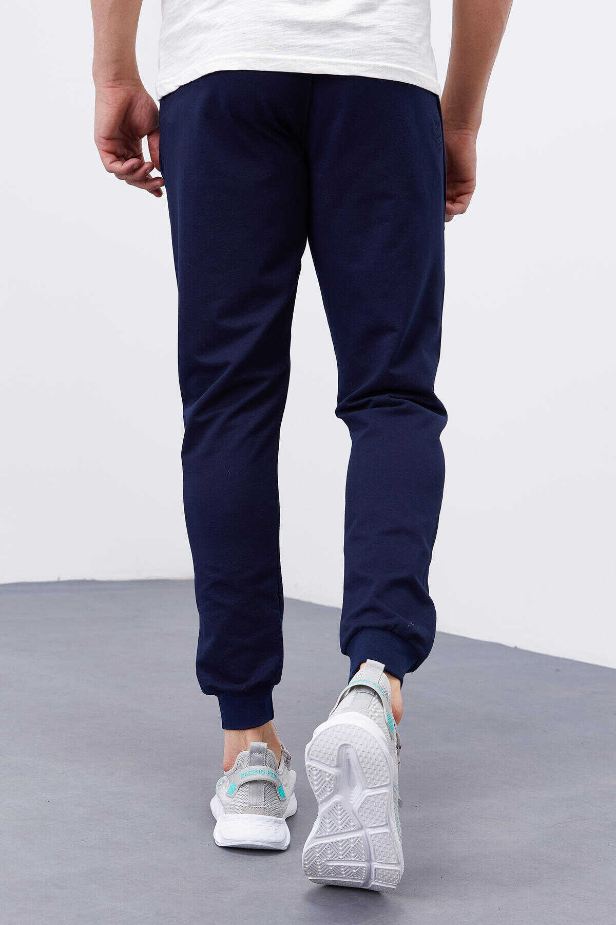 Tommylife Toptan Siyah Fermuar Cepli Dar Kalıp Jogger Erkek Eşofman Alt - 84343