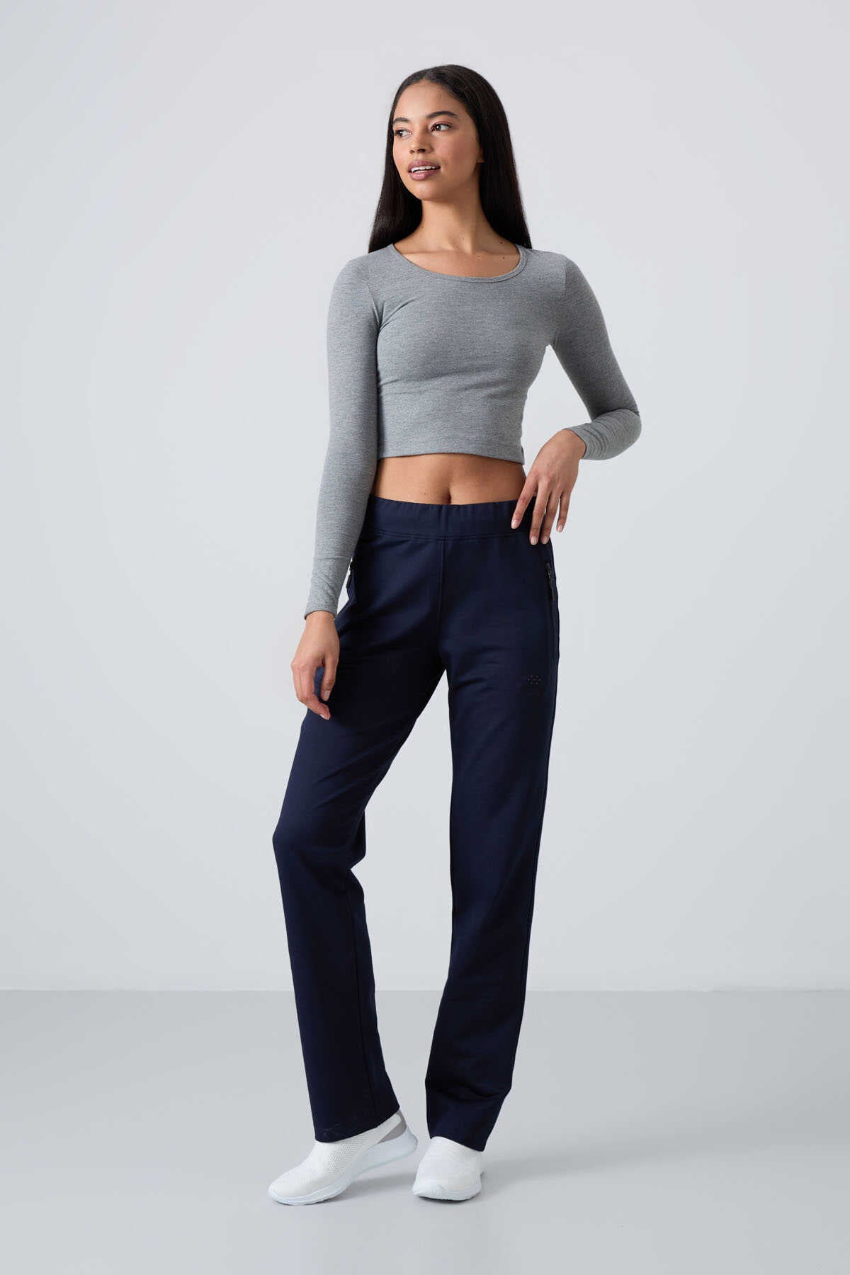Tommylife Wholesale Black Zipper Pocket Comfortable Fit Classic Leg Women's Sweatpants - 94195