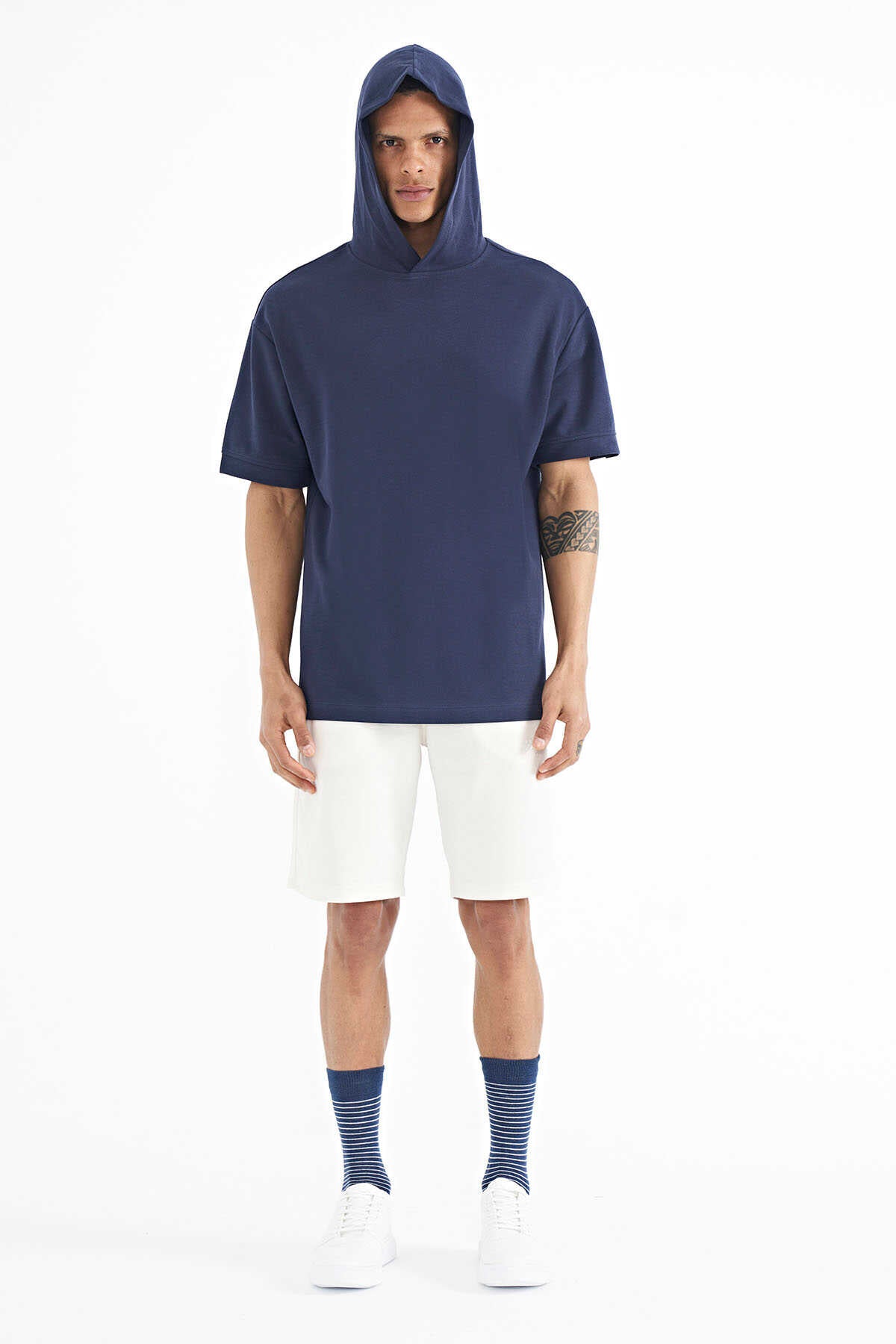 Tommylife Toptan Lacivert Kapüşonlu Kol Etiket Detaylı Oversize Erkek T-Shirt - 88179