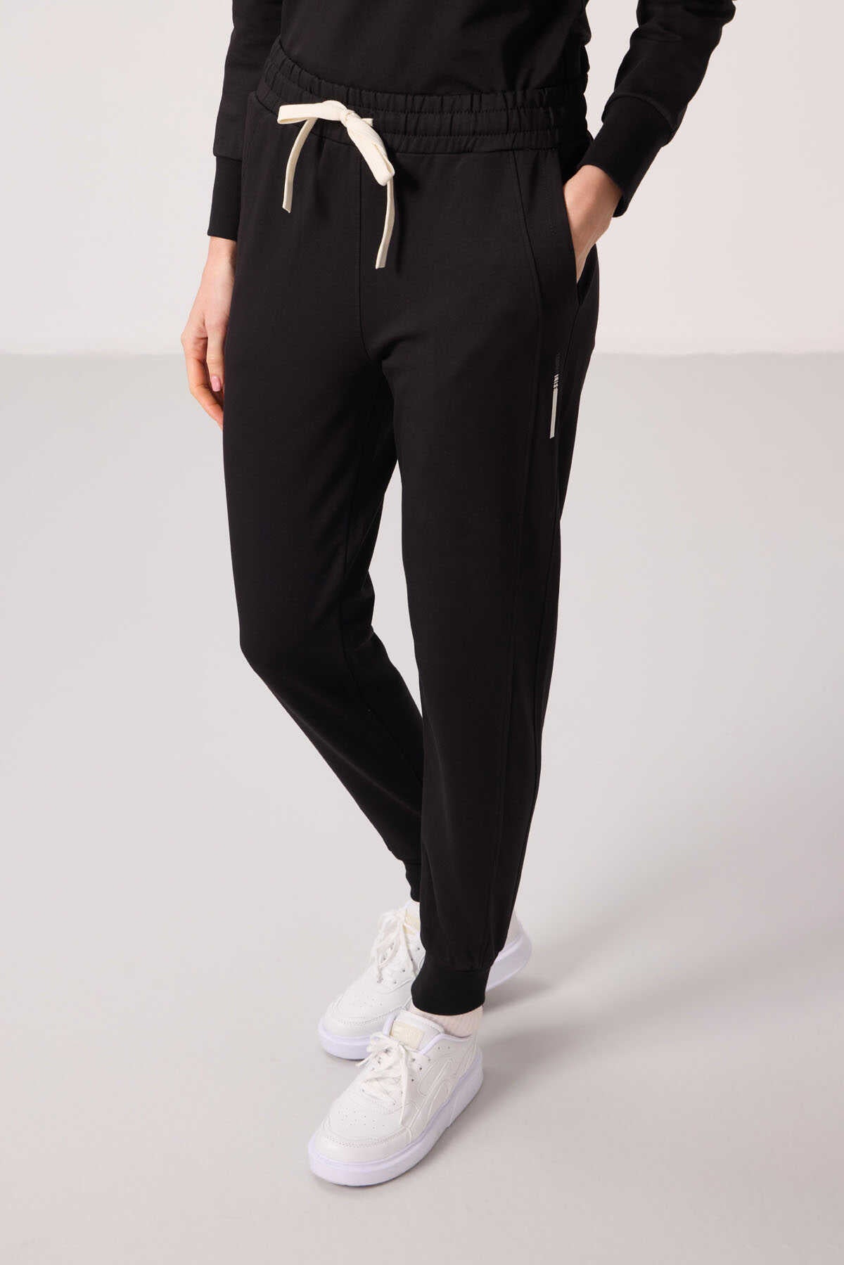 Tommylife Wholesale Hooded Oversized Women's Tracksuit Set - 95336 Black