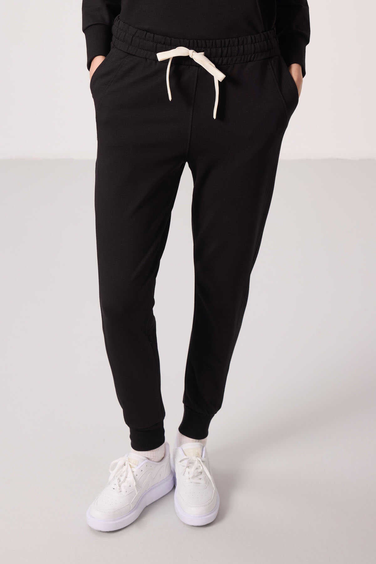 Tommylife Wholesale Hooded Oversized Women's Tracksuit Set - 95336 Black