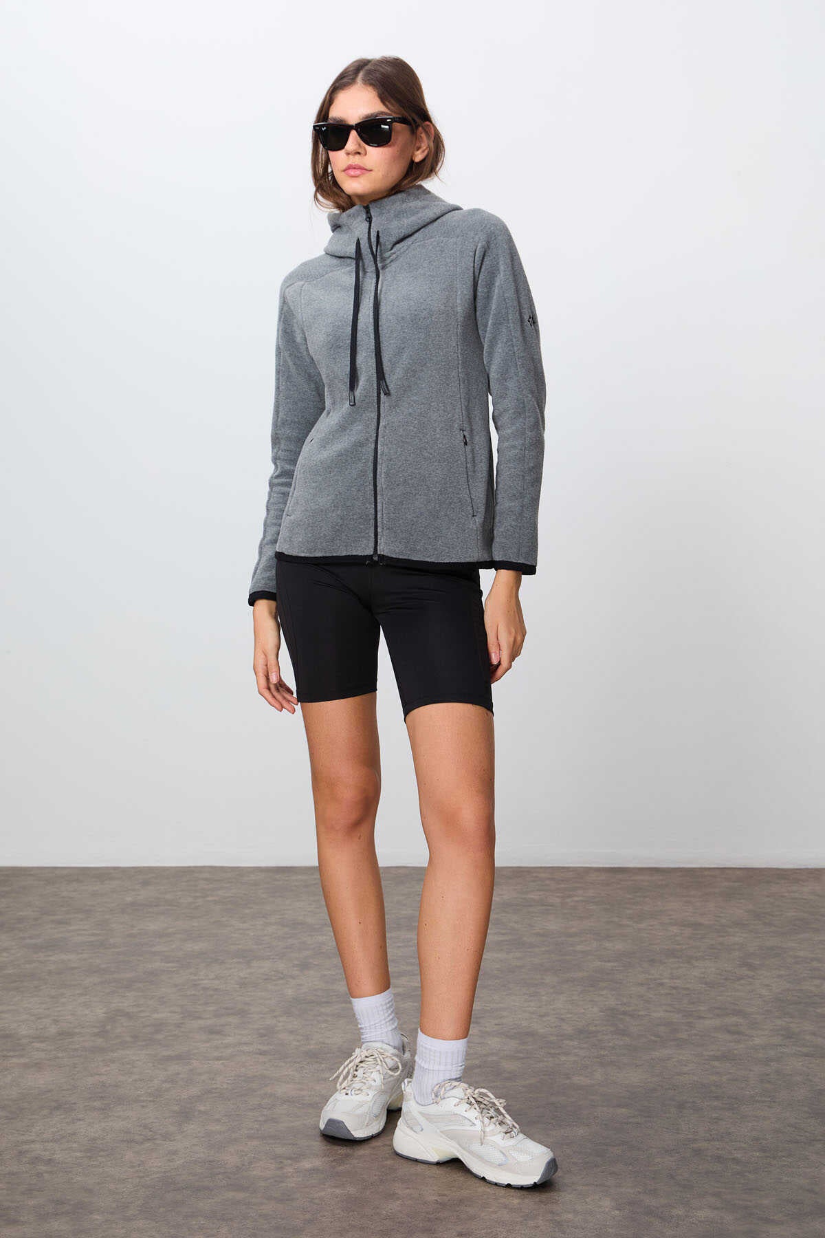 Tommylife Wholesale Hooded Standard Fit Zippered Women's Fleece Sweatshirt 97287 Black