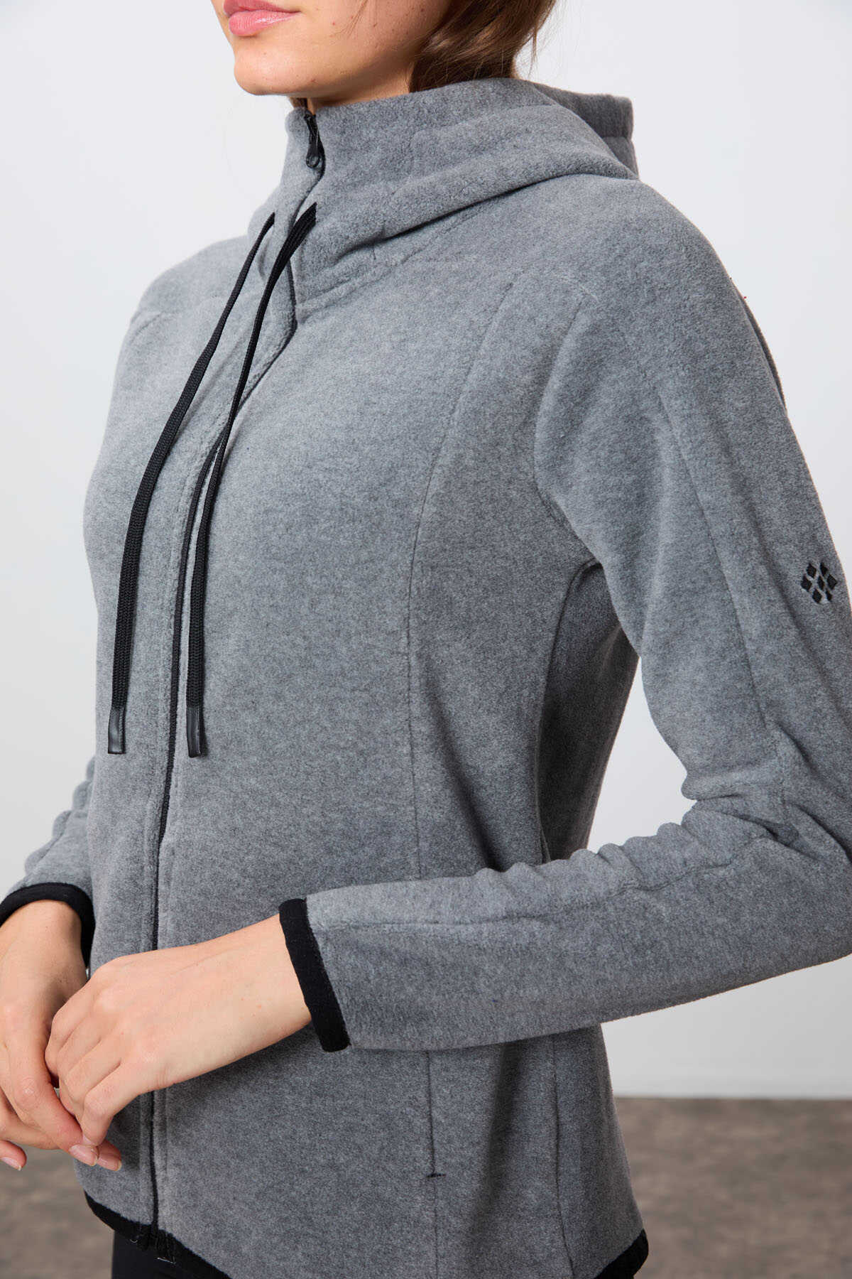 Tommylife Wholesale Hooded Standard Fit Zippered Women's Fleece Sweatshirt 97287 Black