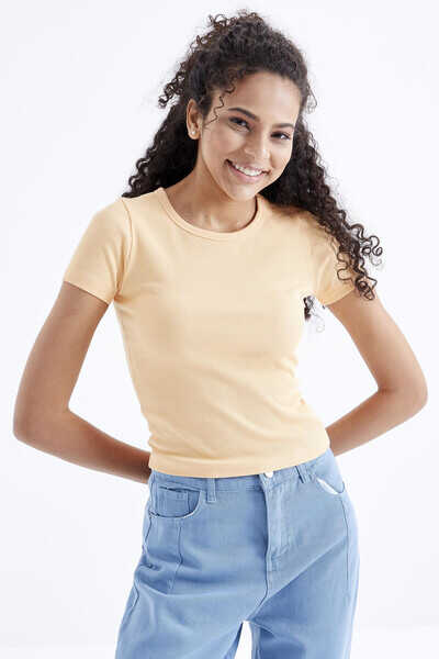 Tommylife Toptan Fıstık Yeşil Basic Kısa Kol O Yaka Kadın T-Shirt - 97202