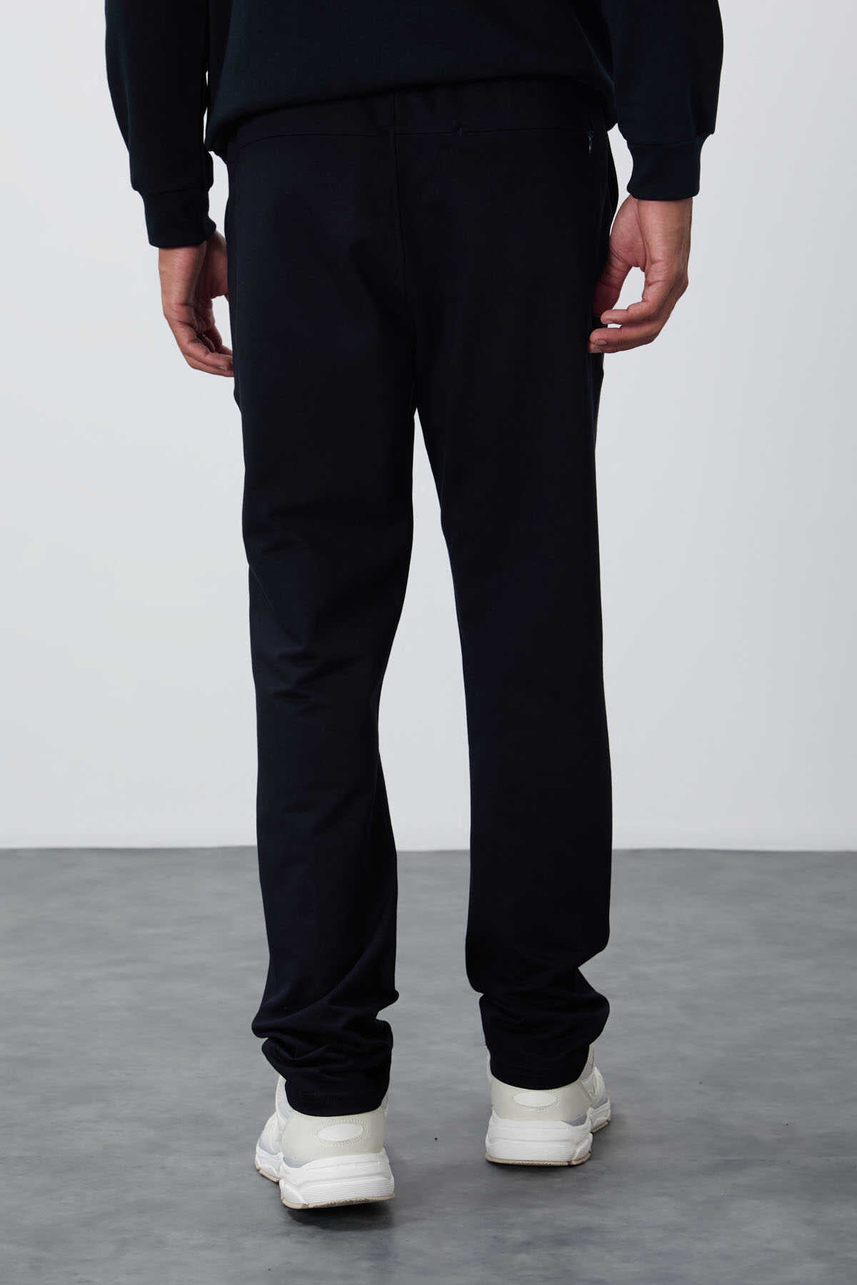 Tommylife Toptan Siyah Bağcıklı Cepli Standart Kalıp Klasik Paça Erkek Eşofman Alt - 84682