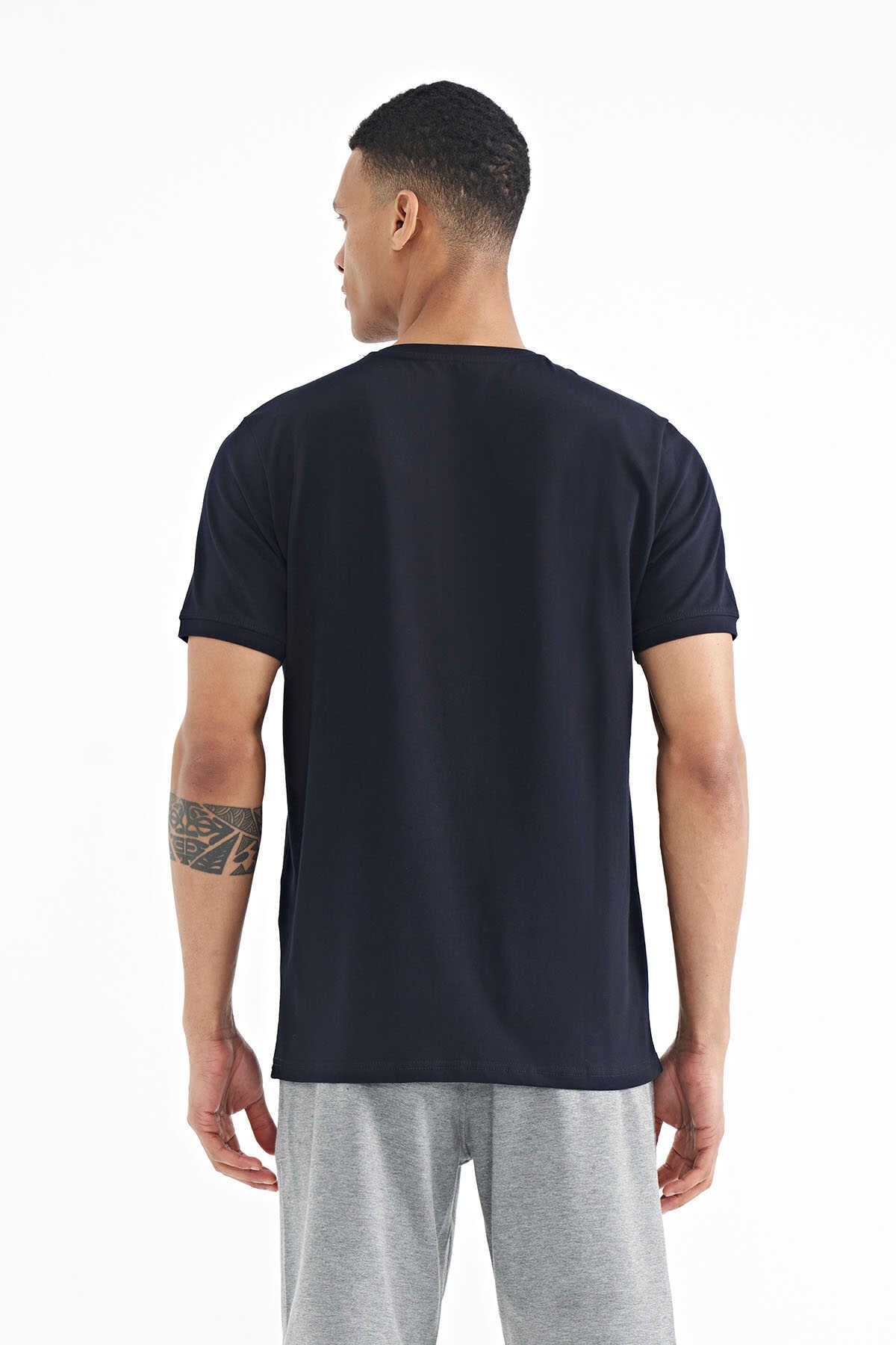 Tommylife Toptan Siyah Baskı O Yaka Detaylı Standart Form Erkek T-Shirt - 88216