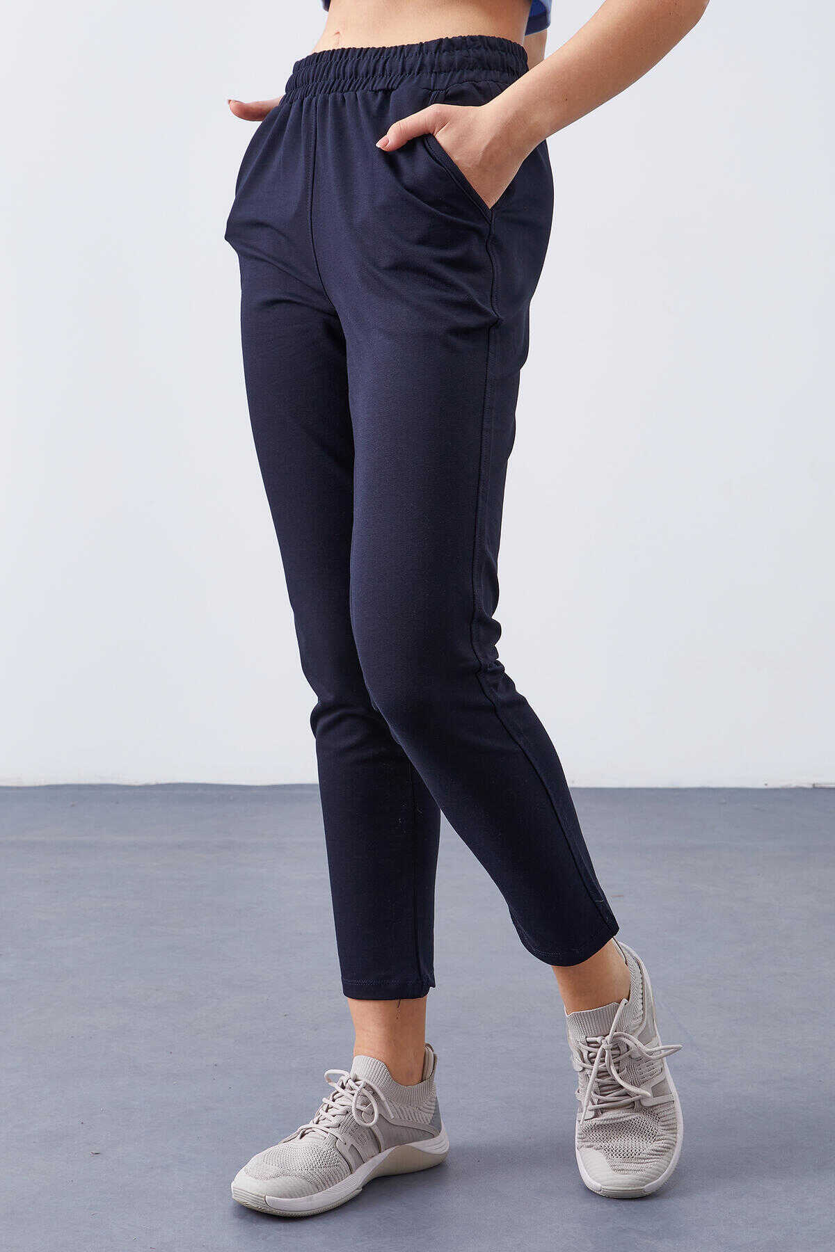 Tommylife Toptan Siyah Yüksek Bel Jogger Rahat Form Dar Paça Kadın Eşofman Alt - 94566