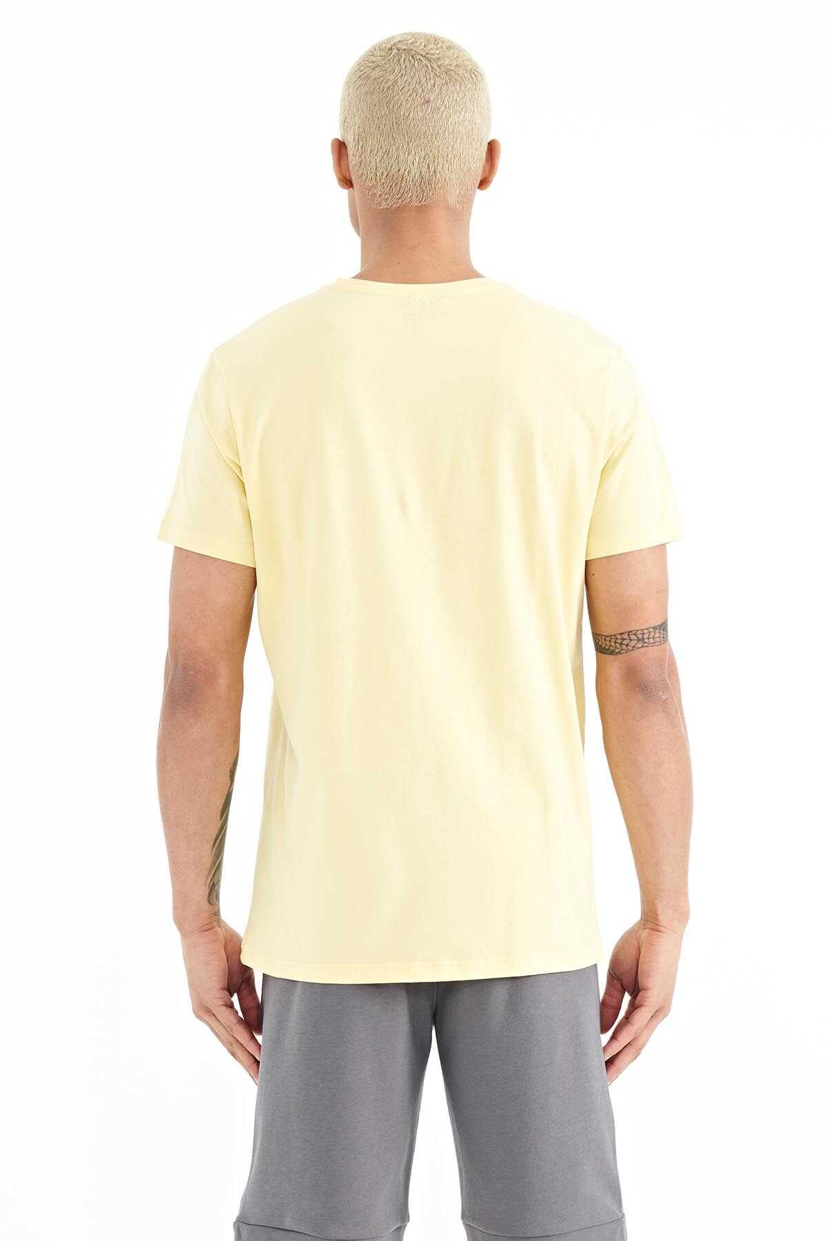 Tommylife Toptan Liam O Yaka Standart Kalıp Baskılı Erkek T-Shirt 88207 Sarı