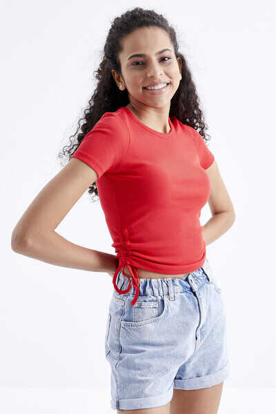 Tommylife Toptan Kavuniçi Basic Yanı Büzgülü O Yaka Kadın Crop Top T-Shirt - 97203