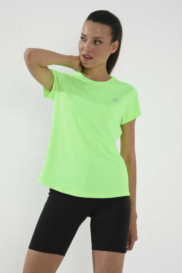 Tommylife Toptan Neon Yeşil Basic Kısa Kol Standart Kalıp O Yaka Kadın T-Shirt - 97144