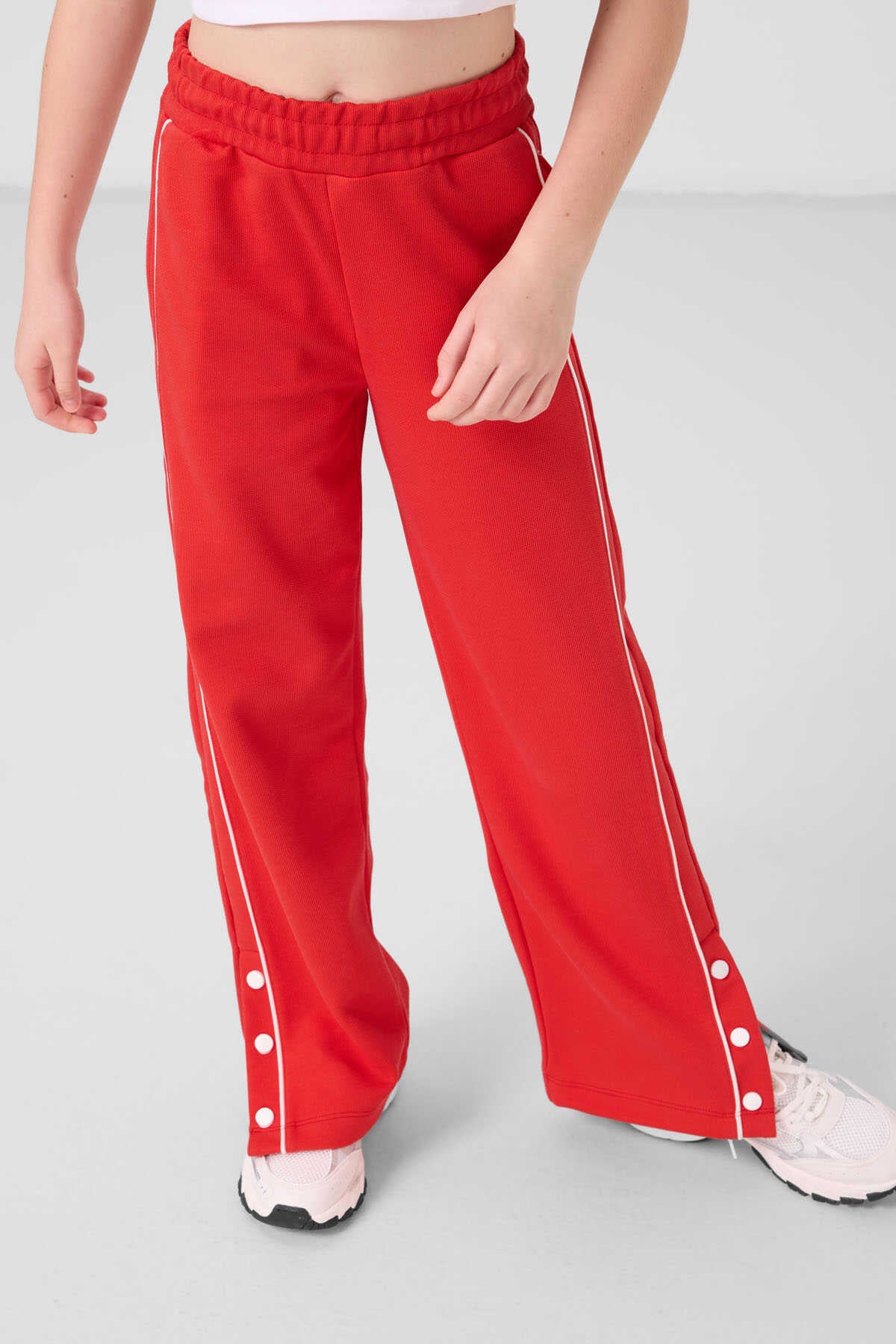 Tommylife Toptan O Yaka Baskılı Geniş Paça Çıt Çıt Detaylı Kız Çocuk Palazzo Eşofman Takım 75172 Ekru Fiesta