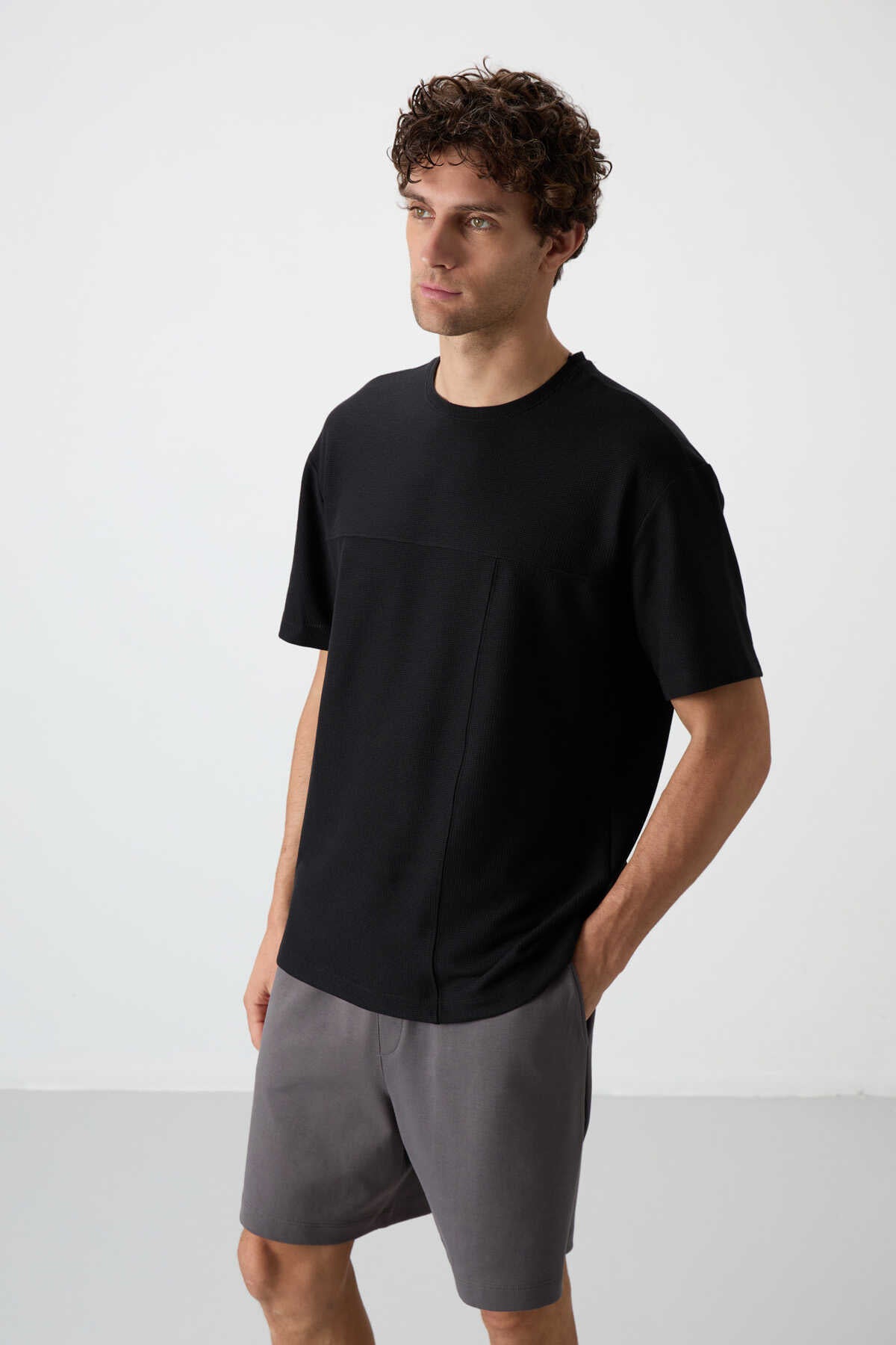Tommylife Wholesale Round Neck Oversize Basic Men's T-Shirt 88380 Black