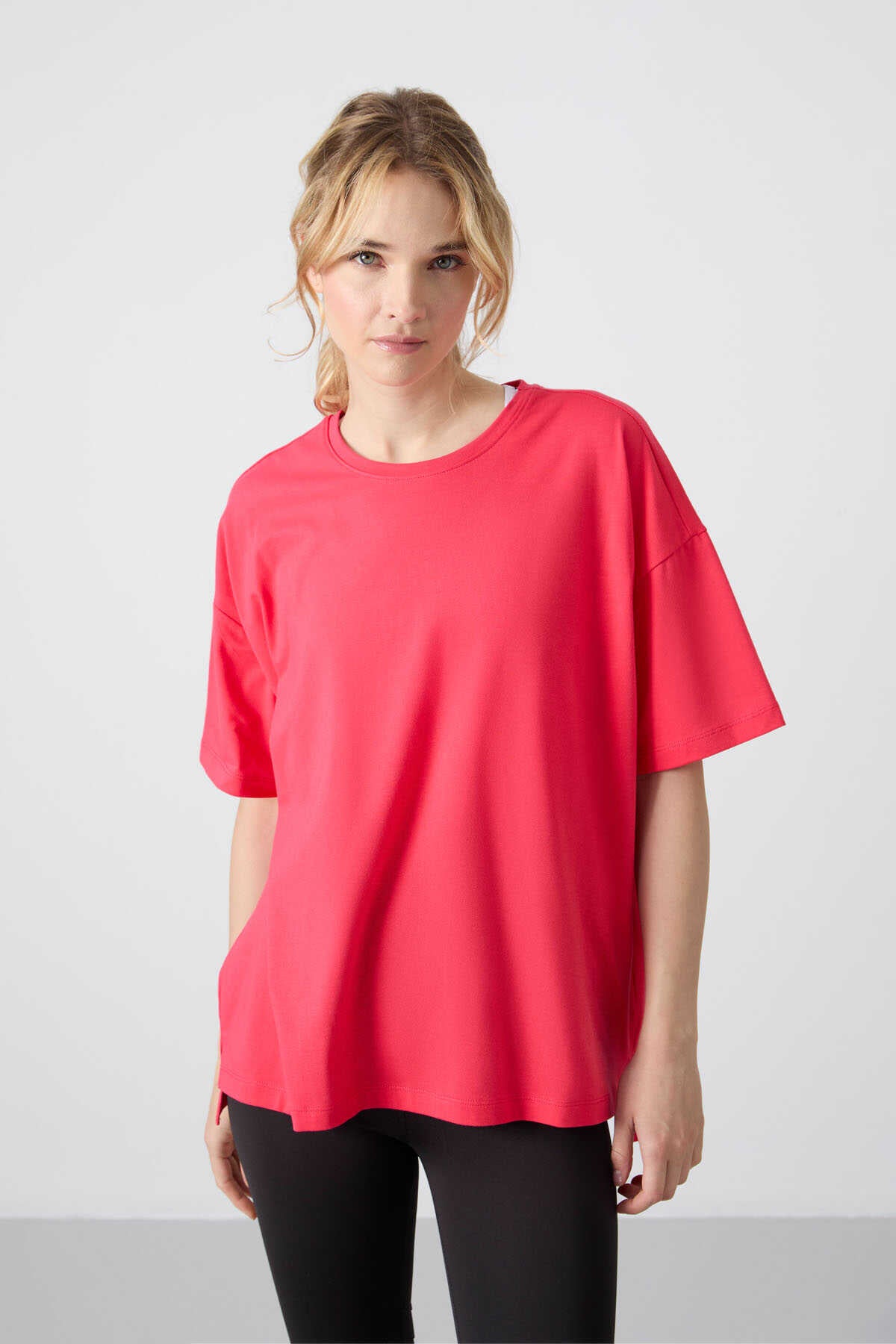 Tommylife Wholesale Crew Neck Oversize Basic Women's T-Shirt 97285 Black