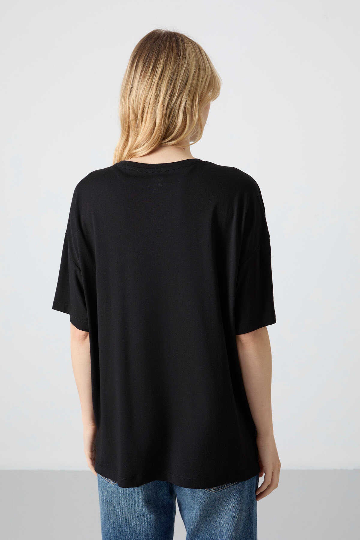 Tommylife Wholesale Crew Neck Oversize Basic Women's T-Shirt 97285 Black