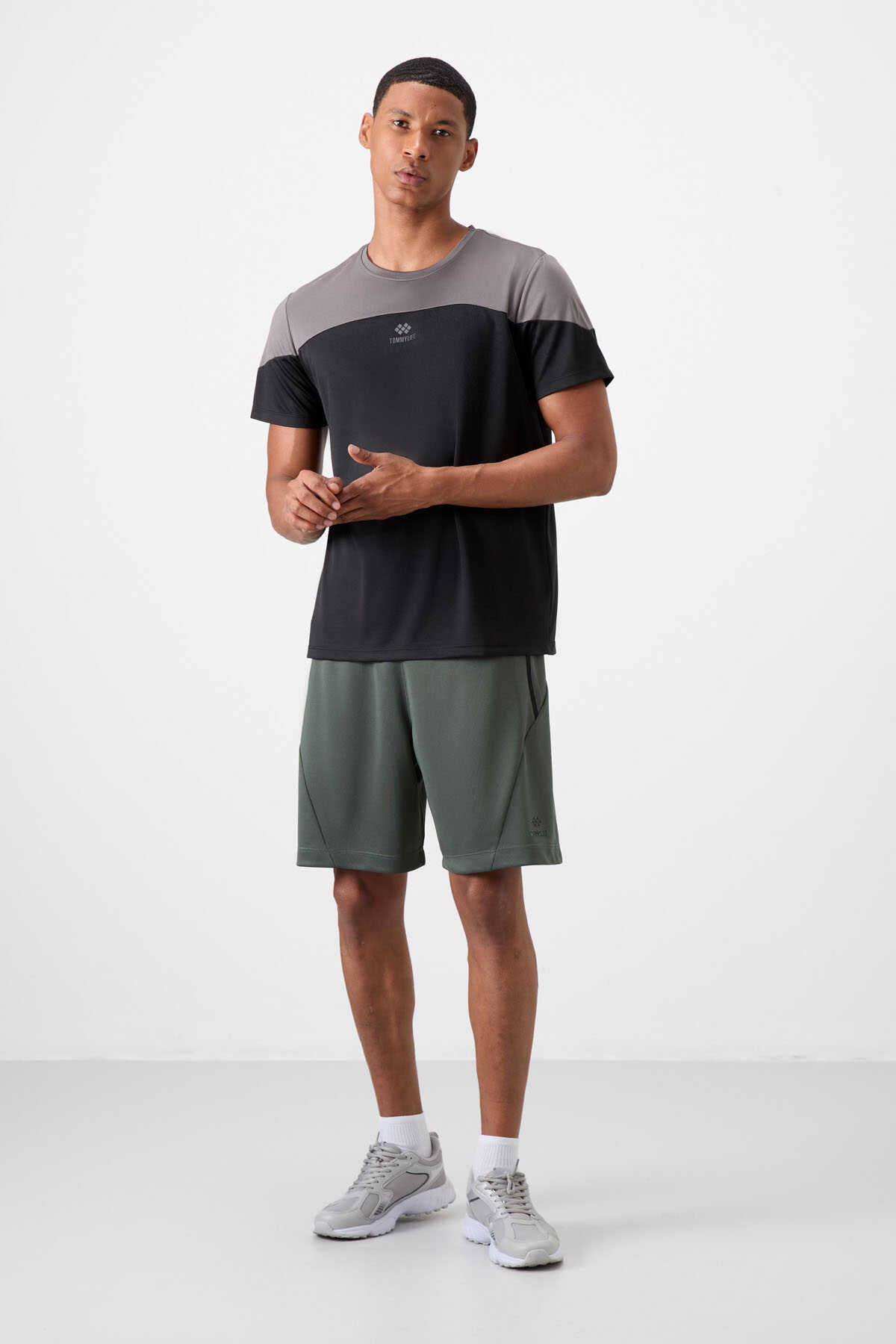 Tommylife Wholesale Crew Neck Standard Fit Active Sports Men's T-Shirt 88386 Black