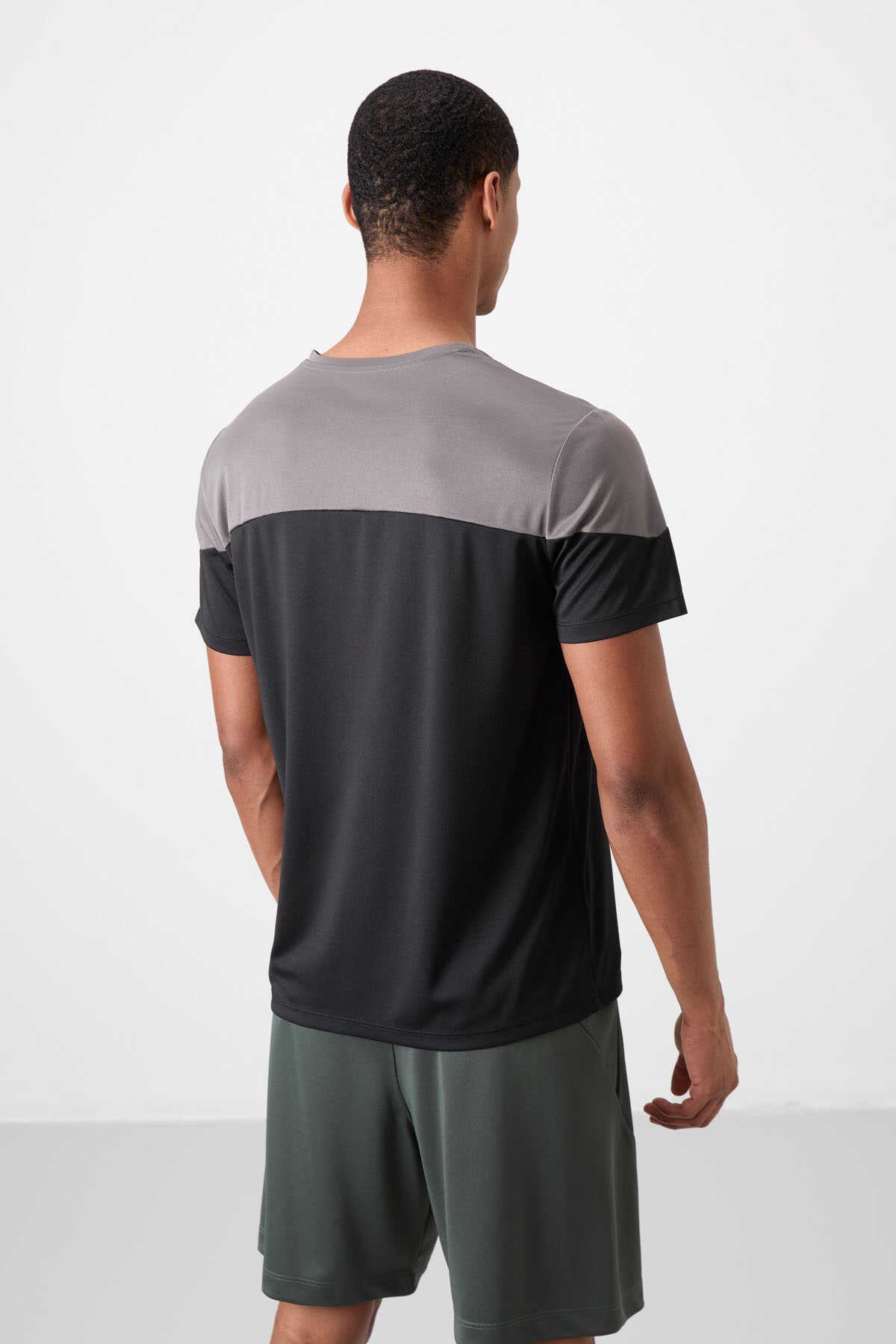 Tommylife Wholesale Crew Neck Standard Fit Active Sports Men's T-Shirt 88386 Black
