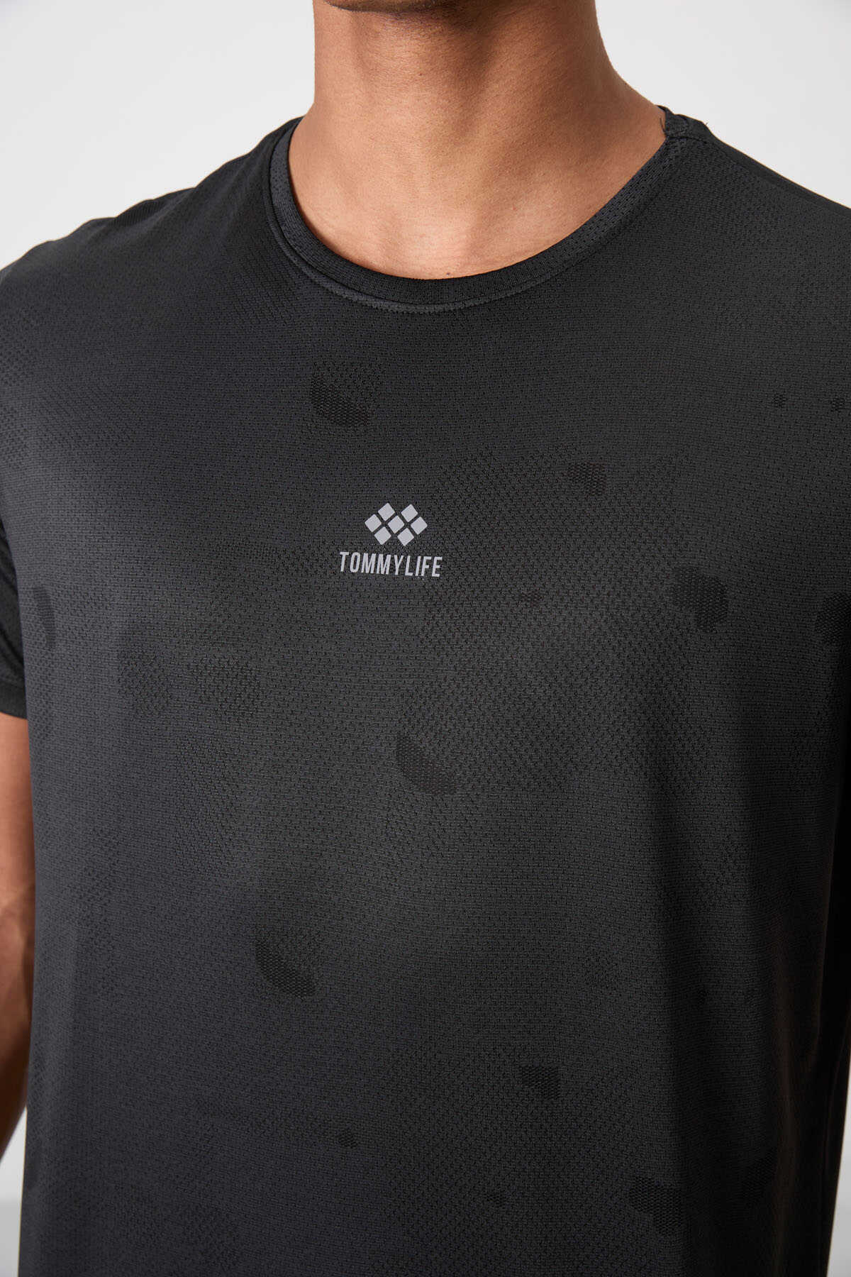 Tommylife Toptan O Yaka Standart Kalıp Aktif Spor Erkek T-Shirt 88397 Siyah