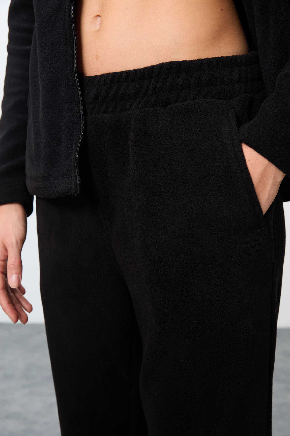 Tommylife Wholesale Oversized Mock Neck Classic Leg Women's Fleece Tracksuit 95339 Navy