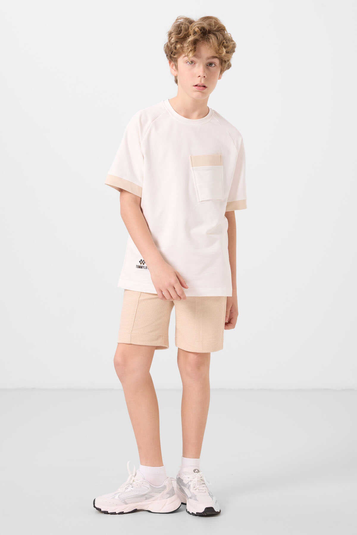 Tommylife Wholesale Cotton Soft-Textured Standard Fit Basic Boys' Shorts 11289 Beige