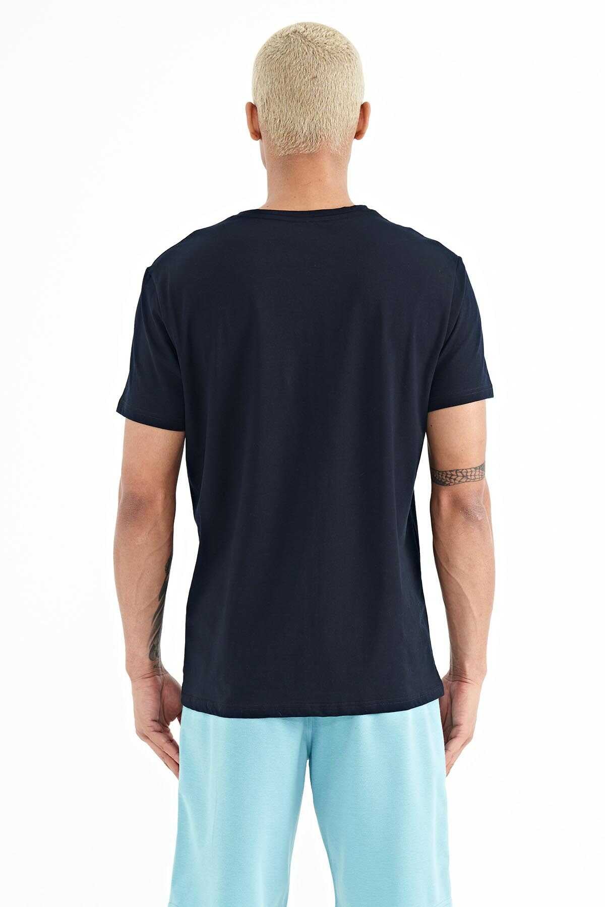 Tommylife Toptan Peter O Yaka Standart Kalıp Baskılı Erkek T-Shirt 88204 Siyah