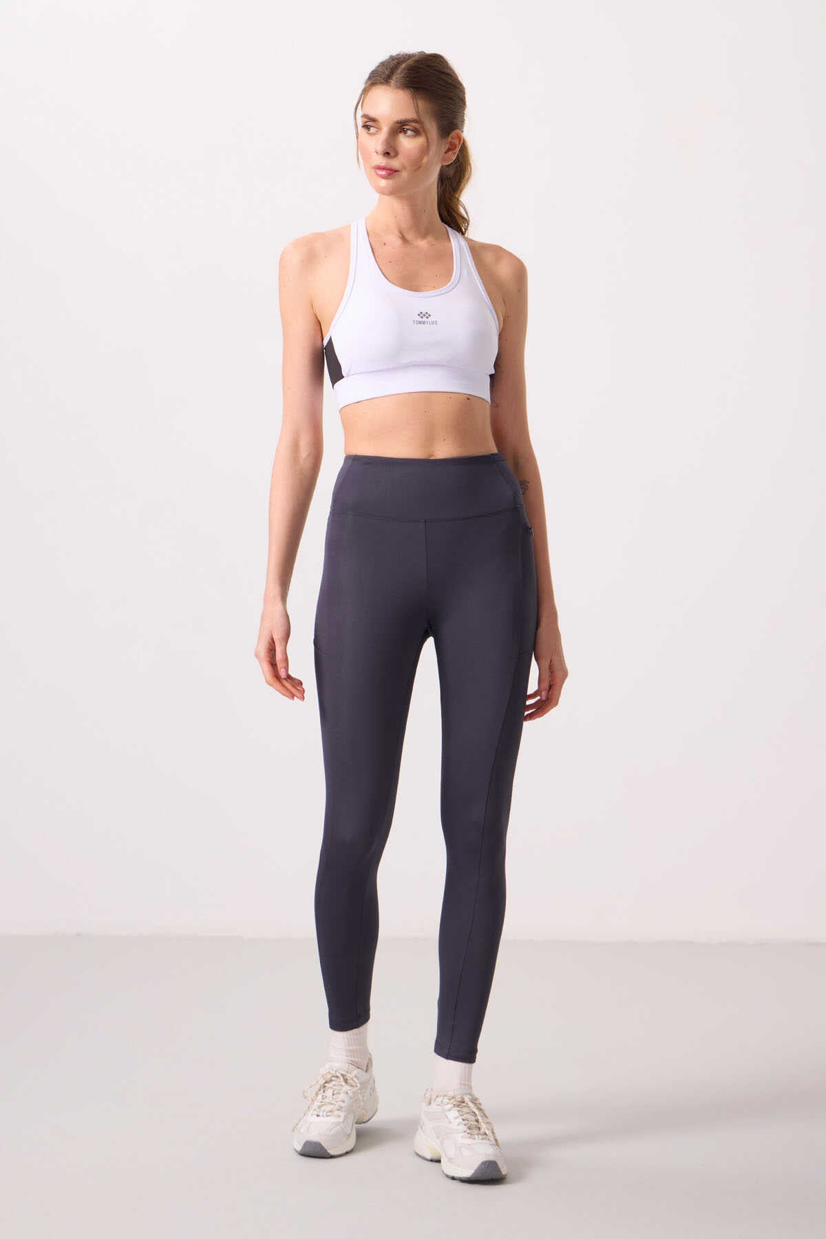 Tommylife Wholesale Polyester Flexible Standard Fit Performance Women's Leggings - 94667 Black