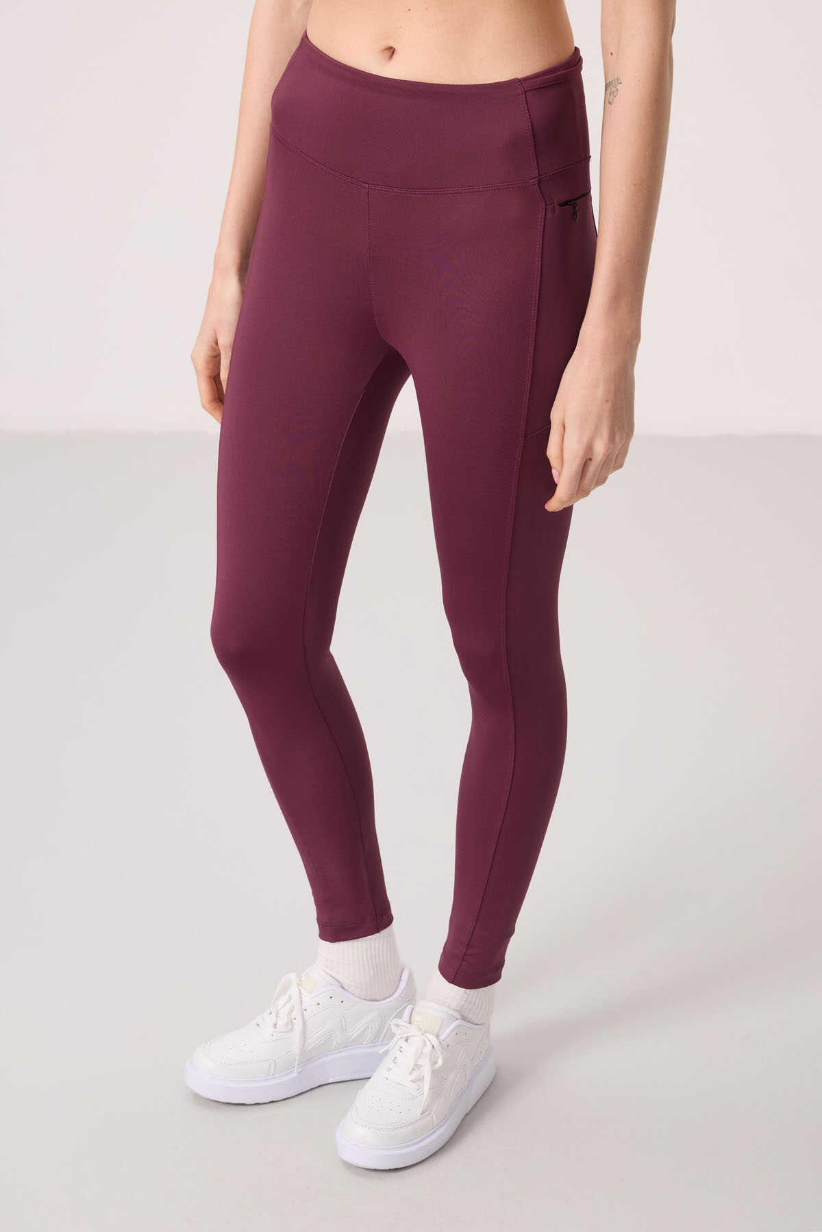 Tommylife Wholesale Polyester Flexible Standard Fit Performance Women's Leggings - 94667 Black