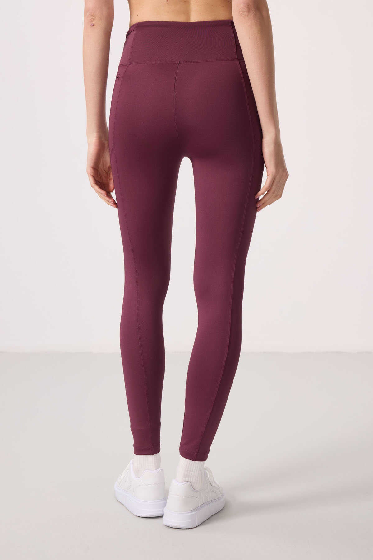 Tommylife Wholesale Polyester Flexible Standard Fit Performance Women's Leggings - 94667 Black