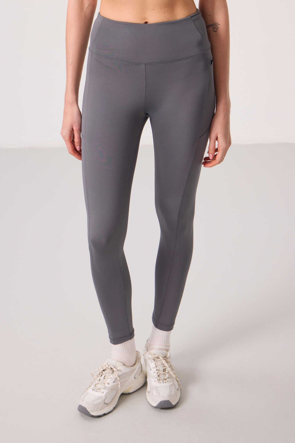 Tommylife Wholesale Polyester Flexible Standard Fit Performance Women's Leggings - 94667 Black