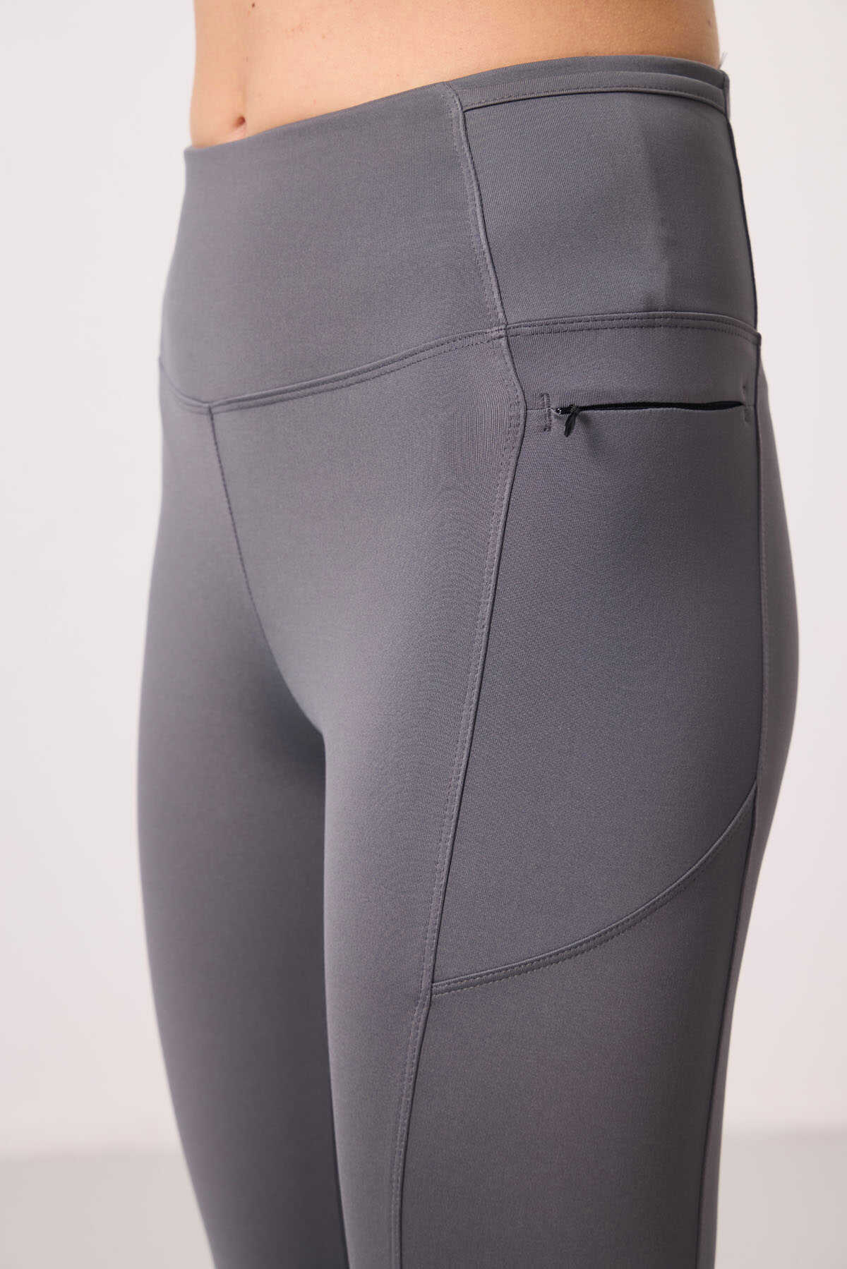 Tommylife Wholesale Polyester Flexible Standard Fit Performance Women's Leggings - 94667 Black