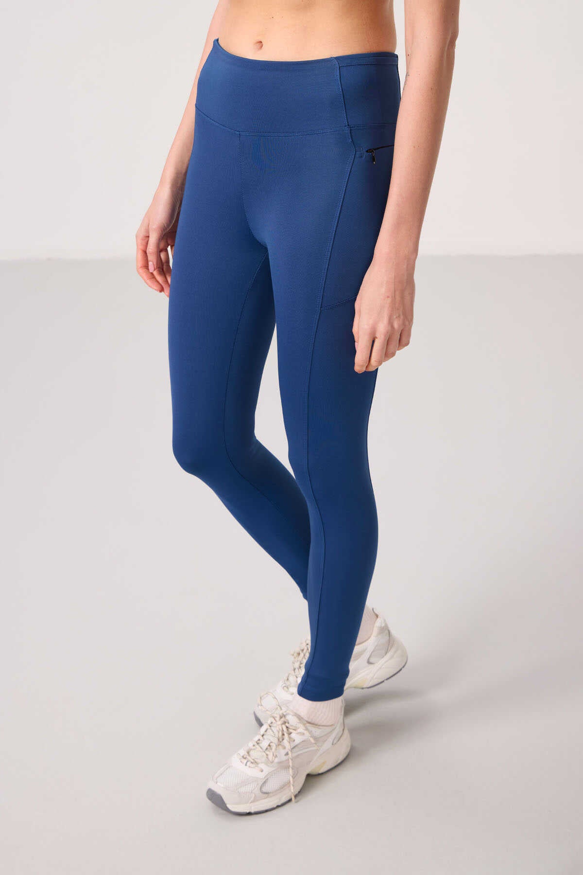 Tommylife Wholesale Polyester Flexible Standard Fit Performance Women's Leggings - 94667 Black
