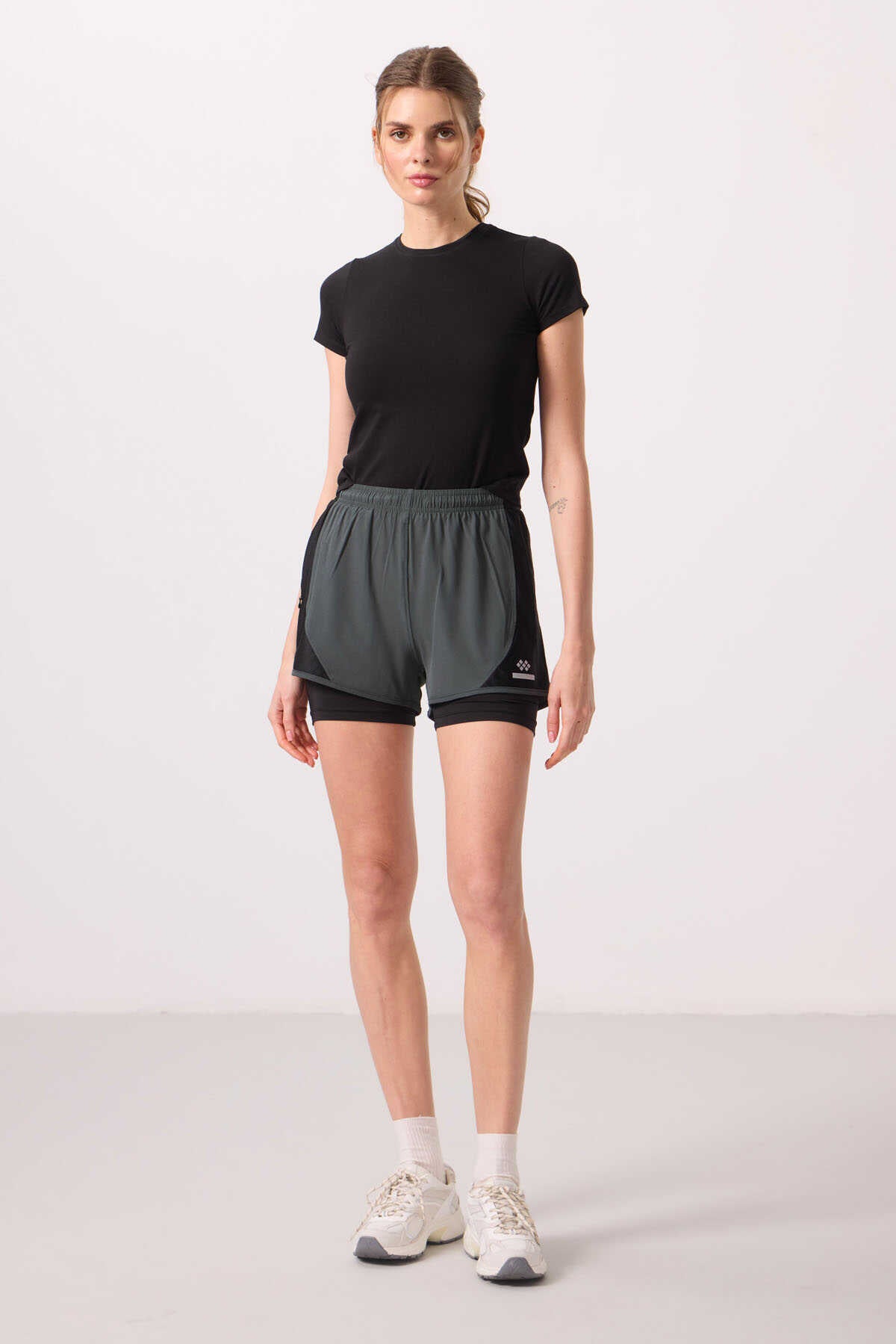 Tommylife Wholesale Polyester Hidden Pocket Zipper Standard Fit Women's Shorts with Inner Leggings - 91015 Black