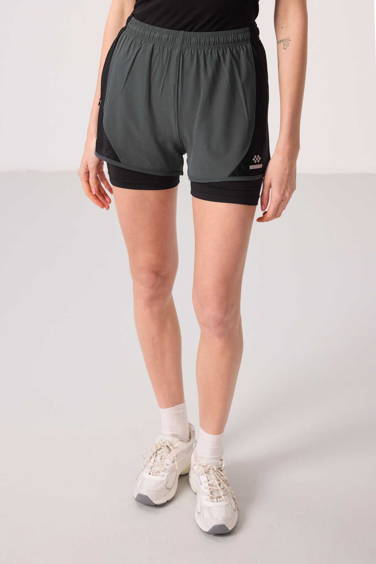 Tommylife Wholesale Polyester Hidden Pocket Zipper Standard Fit Women's Shorts with Inner Leggings - 91015 Black