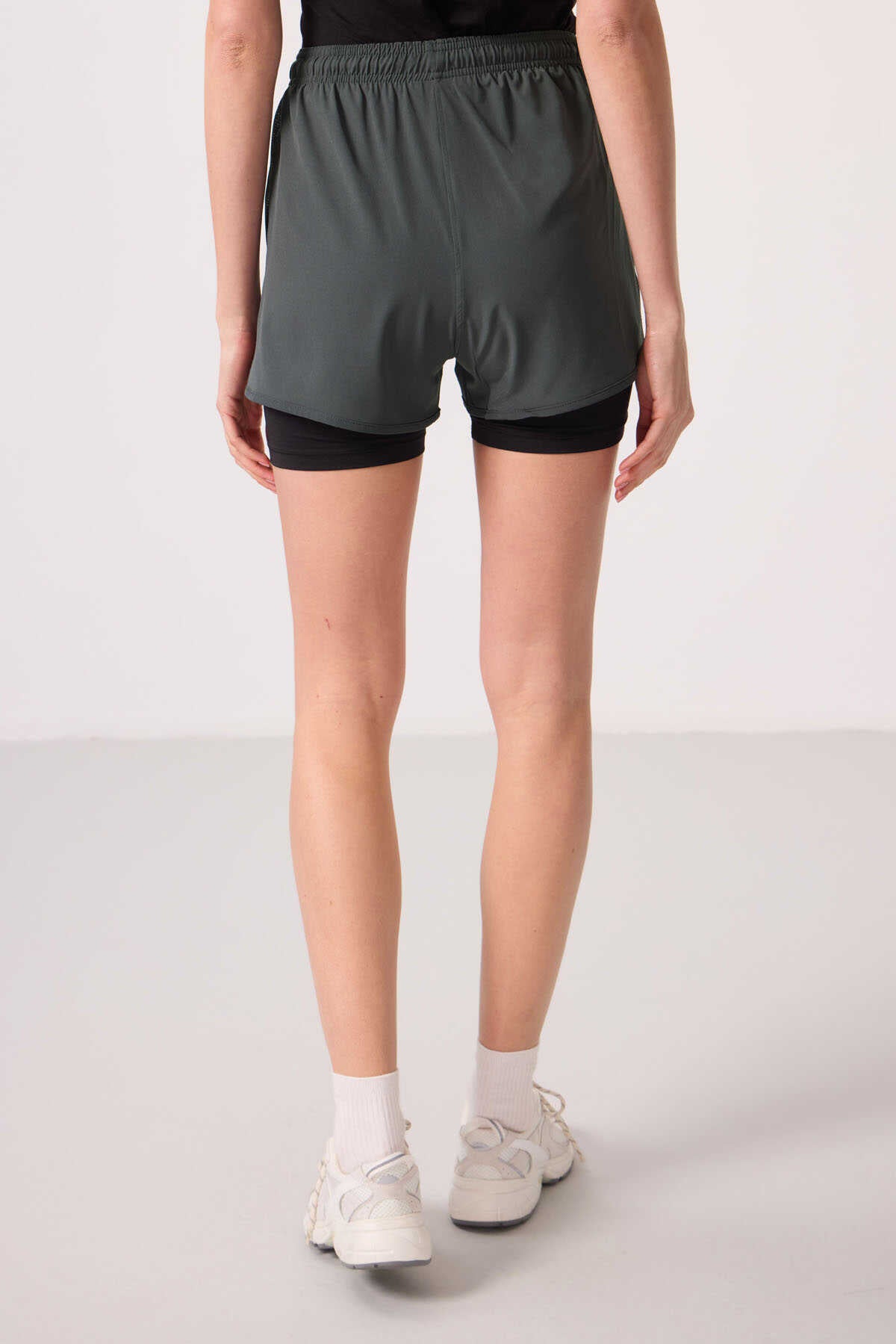 Tommylife Wholesale Polyester Hidden Pocket Zipper Standard Fit Women's Shorts with Inner Leggings - 91015 Black