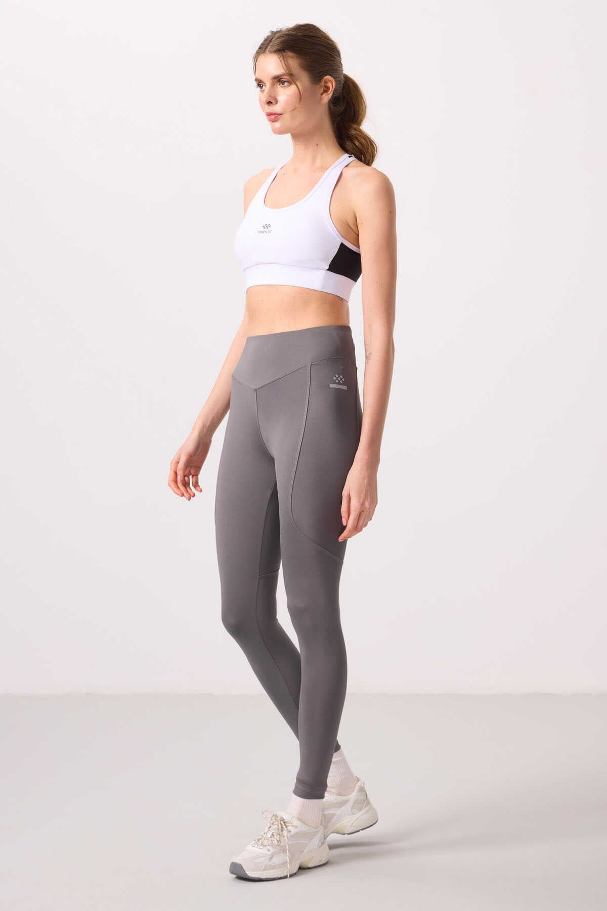 Tommylife Wholesale Polyester Standard Fit Flexible Performance Women's Leggings - 94666 Black