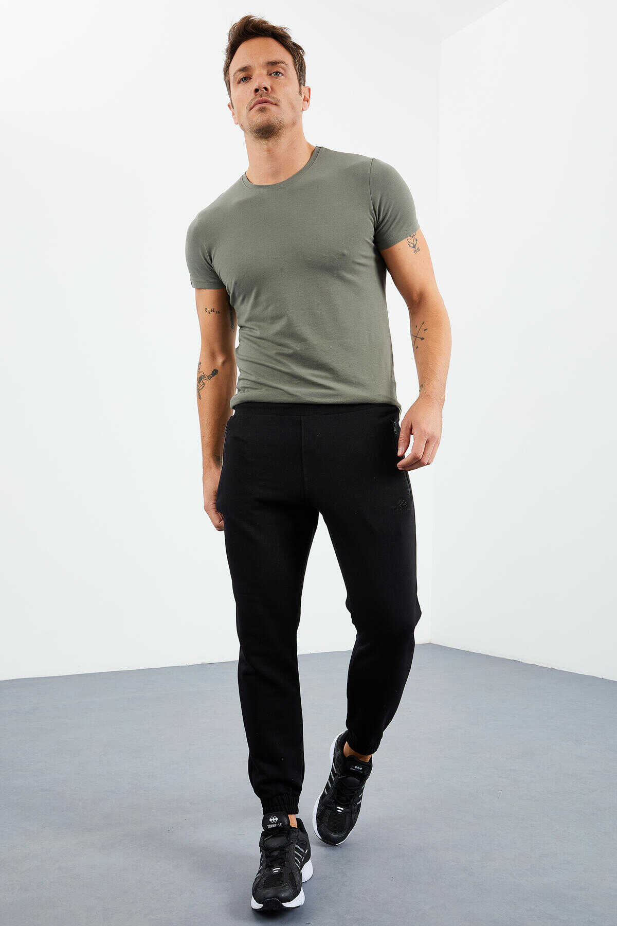 Tommylife Toptan Rahat Kalıp Jogger Erkek Eşofman Alt 84856 Siyah