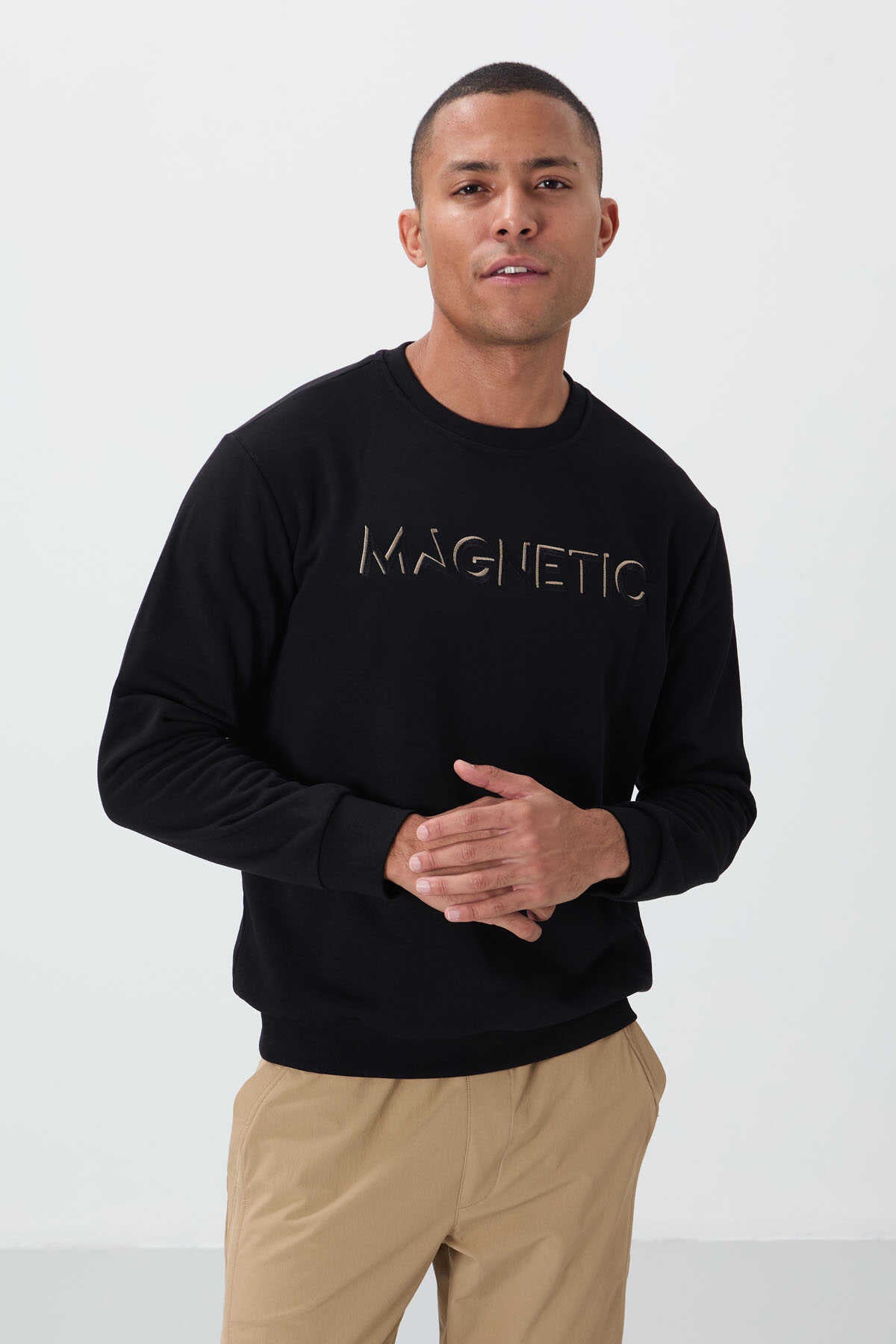 Tommylife Toptan Siyah Yazı Nakışlı O Yaka Rahat Form Erkek Sweatshirt - 88020