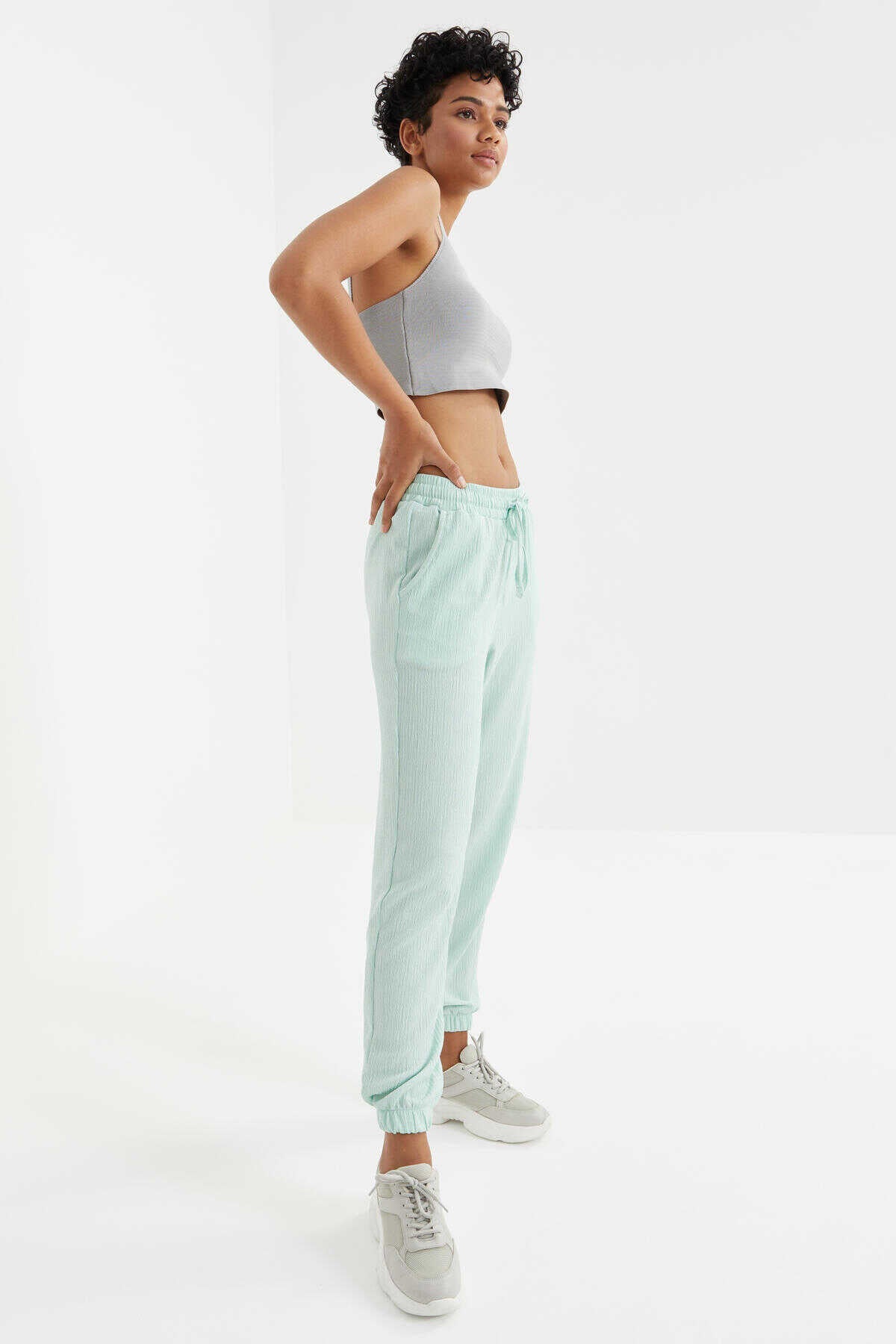 Tommylife Wholesale Water Green Gathered Waist Drawstring Jogger Crinkle Fabric Women's Sweatpants - 94620