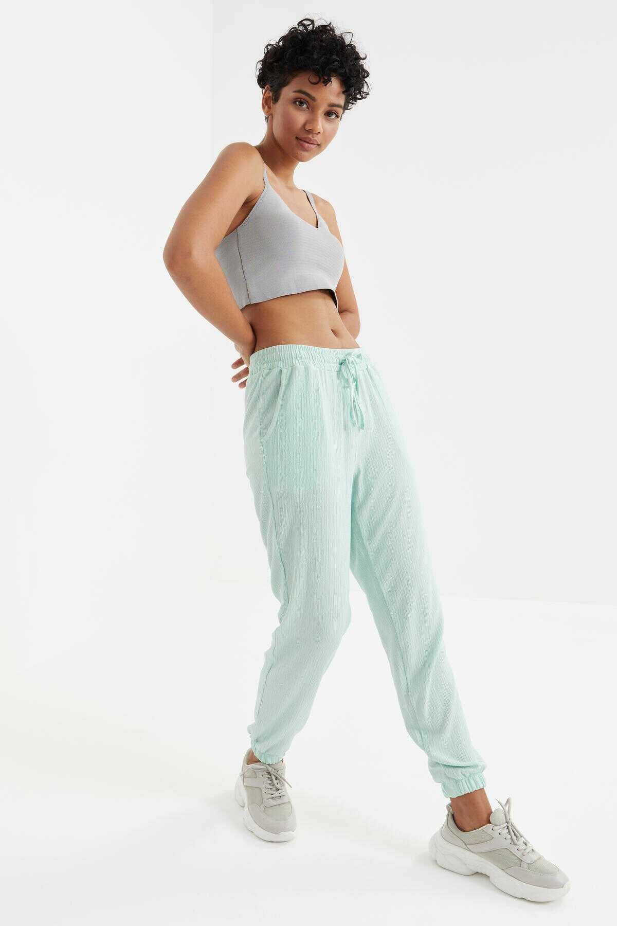 Tommylife Wholesale Water Green Gathered Waist Drawstring Jogger Crinkle Fabric Women's Sweatpants - 94620