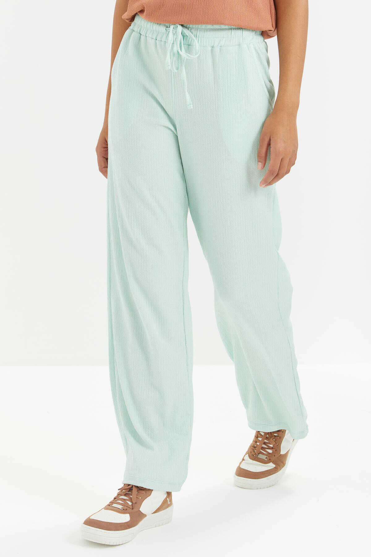 Tommylife Wholesale Aqua Green Cinch Waist Tie Detail Classic Leg Scrunch Fabric Women's Tracksuit Bottoms - 94619