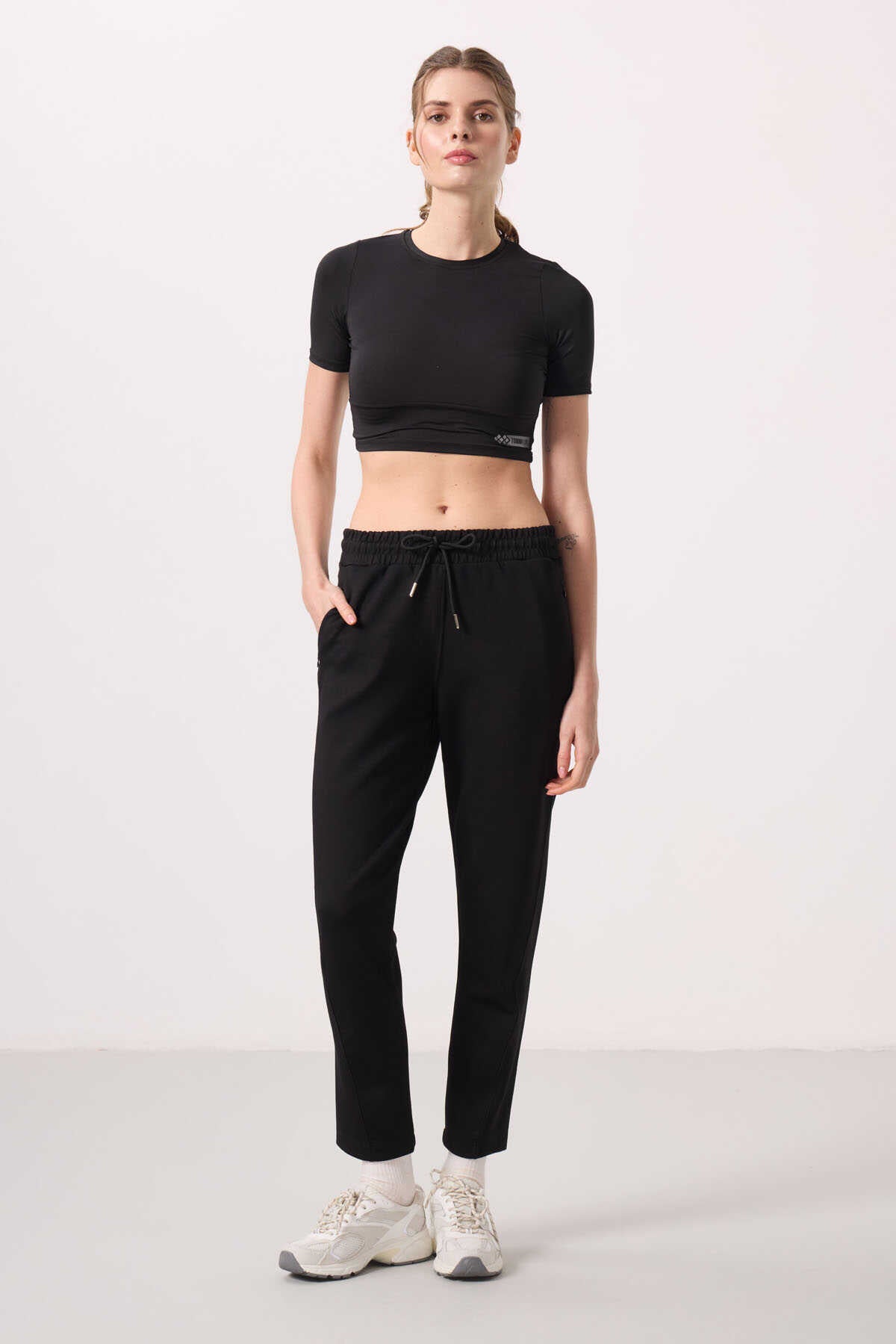 Tommylife Wholesale Soft Texture Hidden Zipper Skinny Leg Women's Trousers - 94668 Black