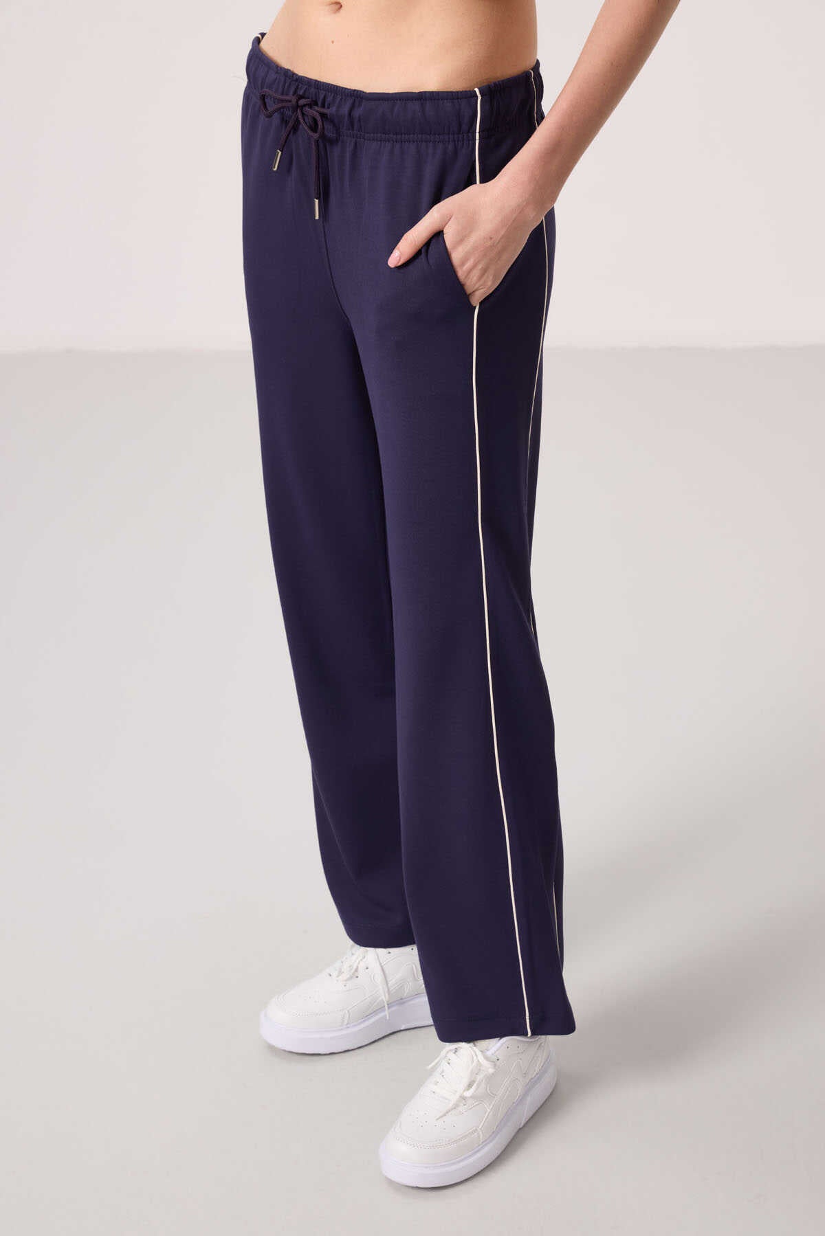 Tommylife Wholesale Soft Textured Side Panel Detailed Wide Leg Women's Palazzo Pants - 94669 Black
