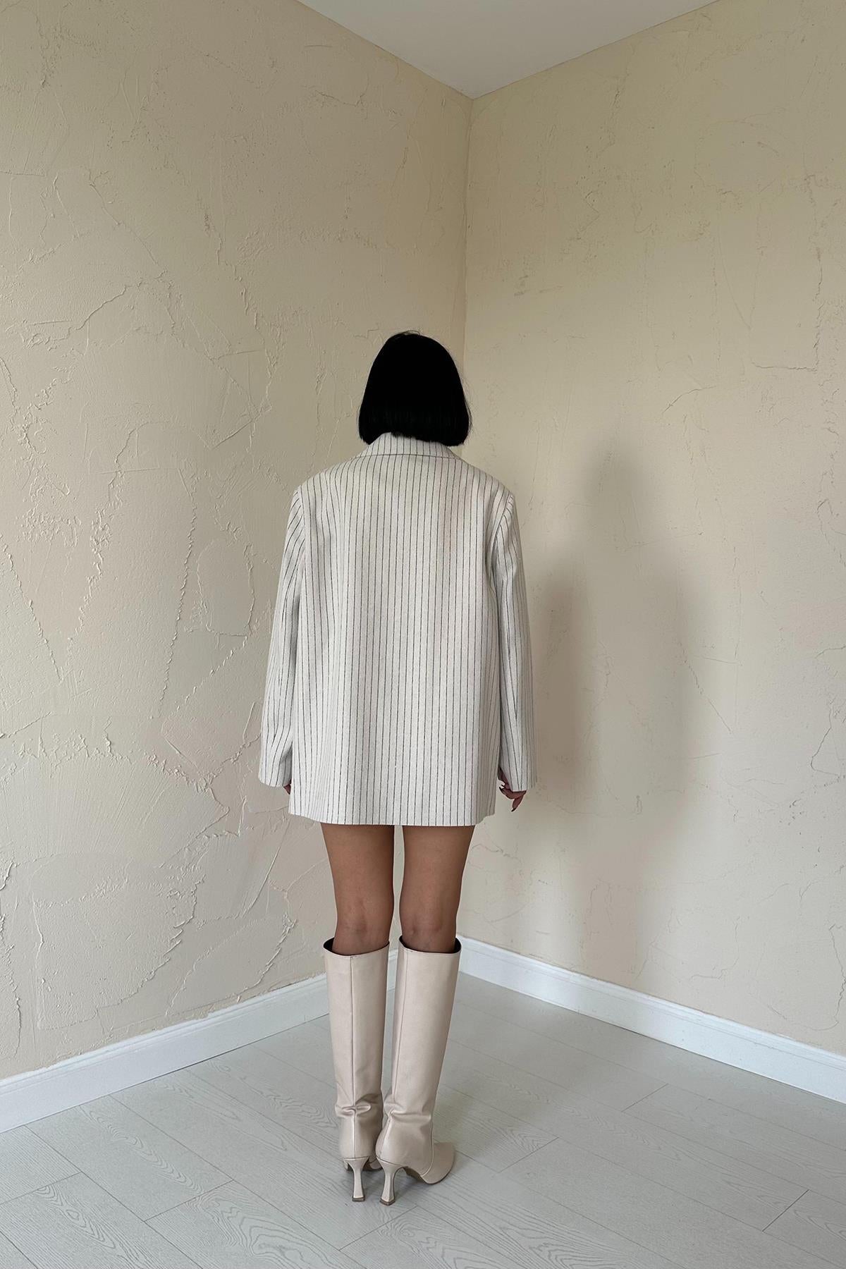 Toptan Bej Çizgili Oversize Ceket