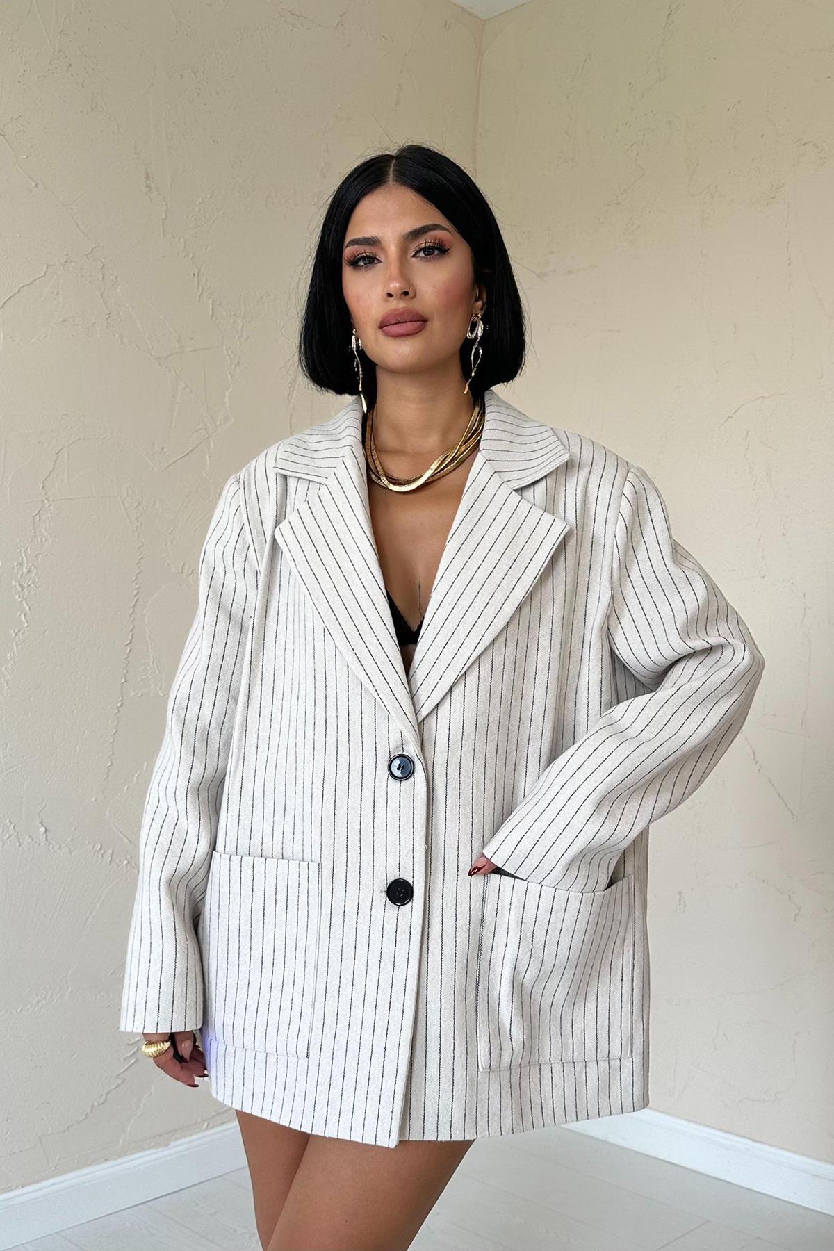 Toptan Bej Çizgili Oversize Ceket